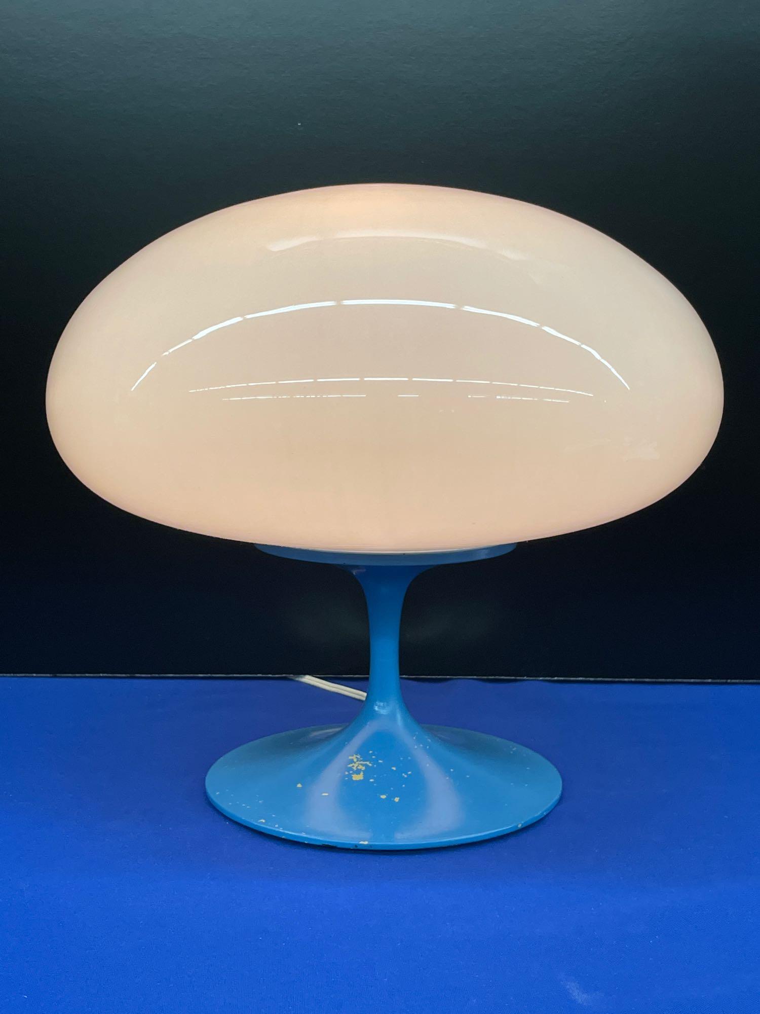 Stemlite Mushroom Shade Table Lamp (1 of 5)