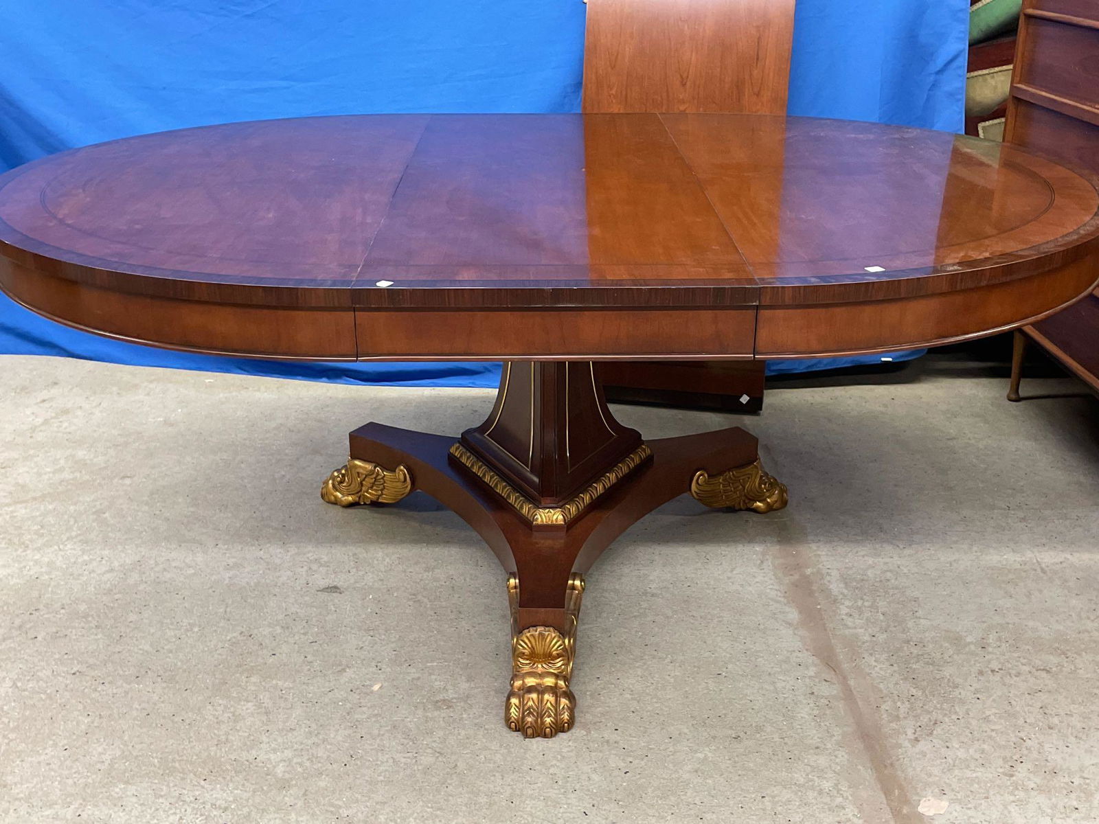 Baker Regency-style Giltwood Pedestal Dining Table (1 of 7)