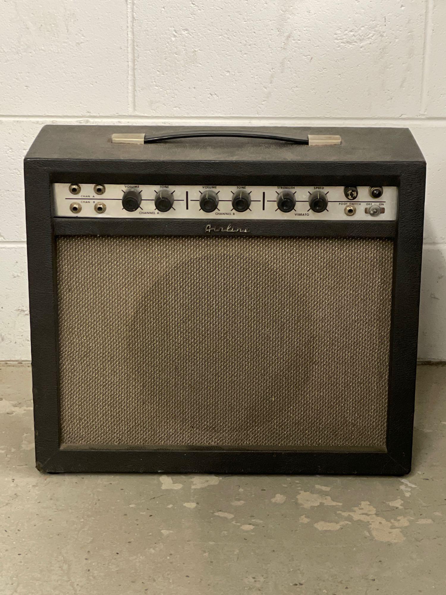 Vintage Airline Model 62-9013A Amplifier (1 of 5)