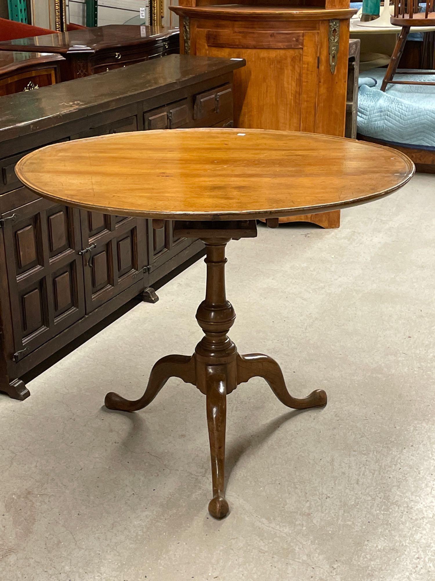 Queen Anne Mahogany Tilt-top Tea Table (1 of 8)