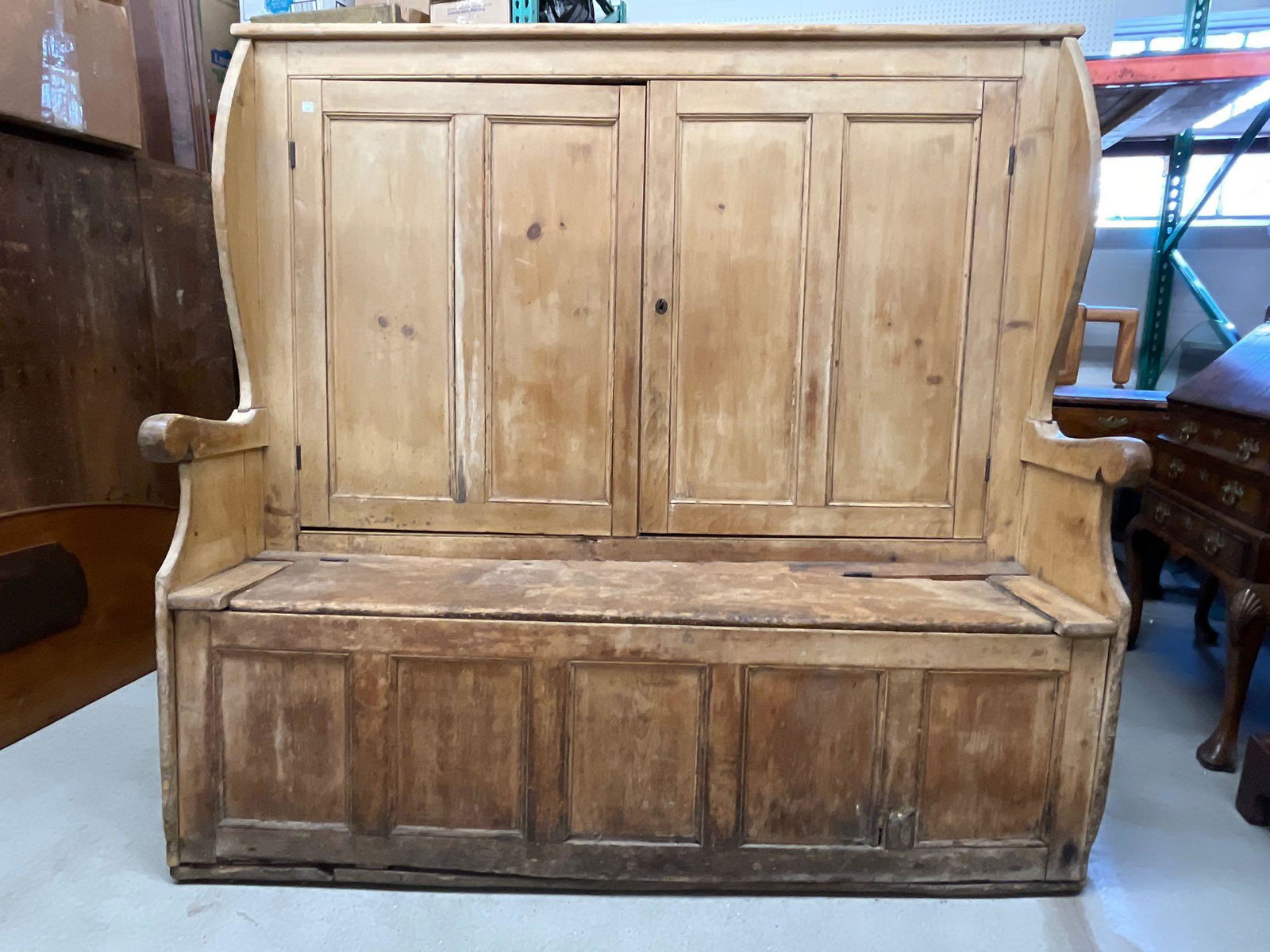 American Primitive Pine Settle Bench (1 of 6)