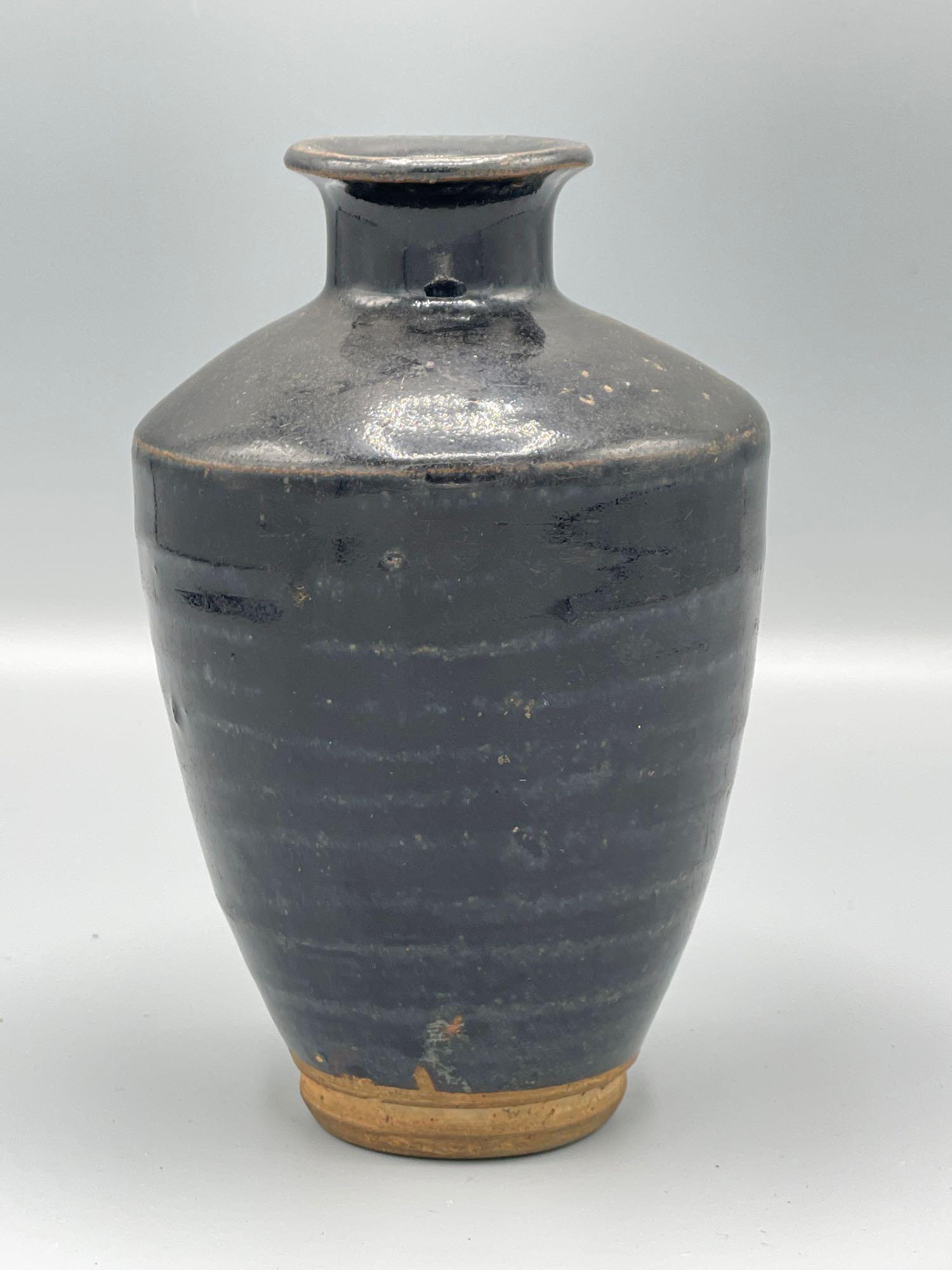 Henan Black Glazed Jar (1 of 4)