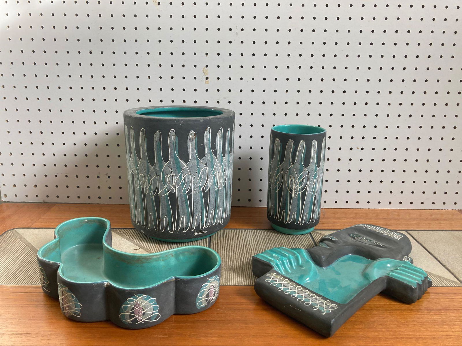 4 Piece Chalice California Tiki Pottery Grouping (1 of 7)