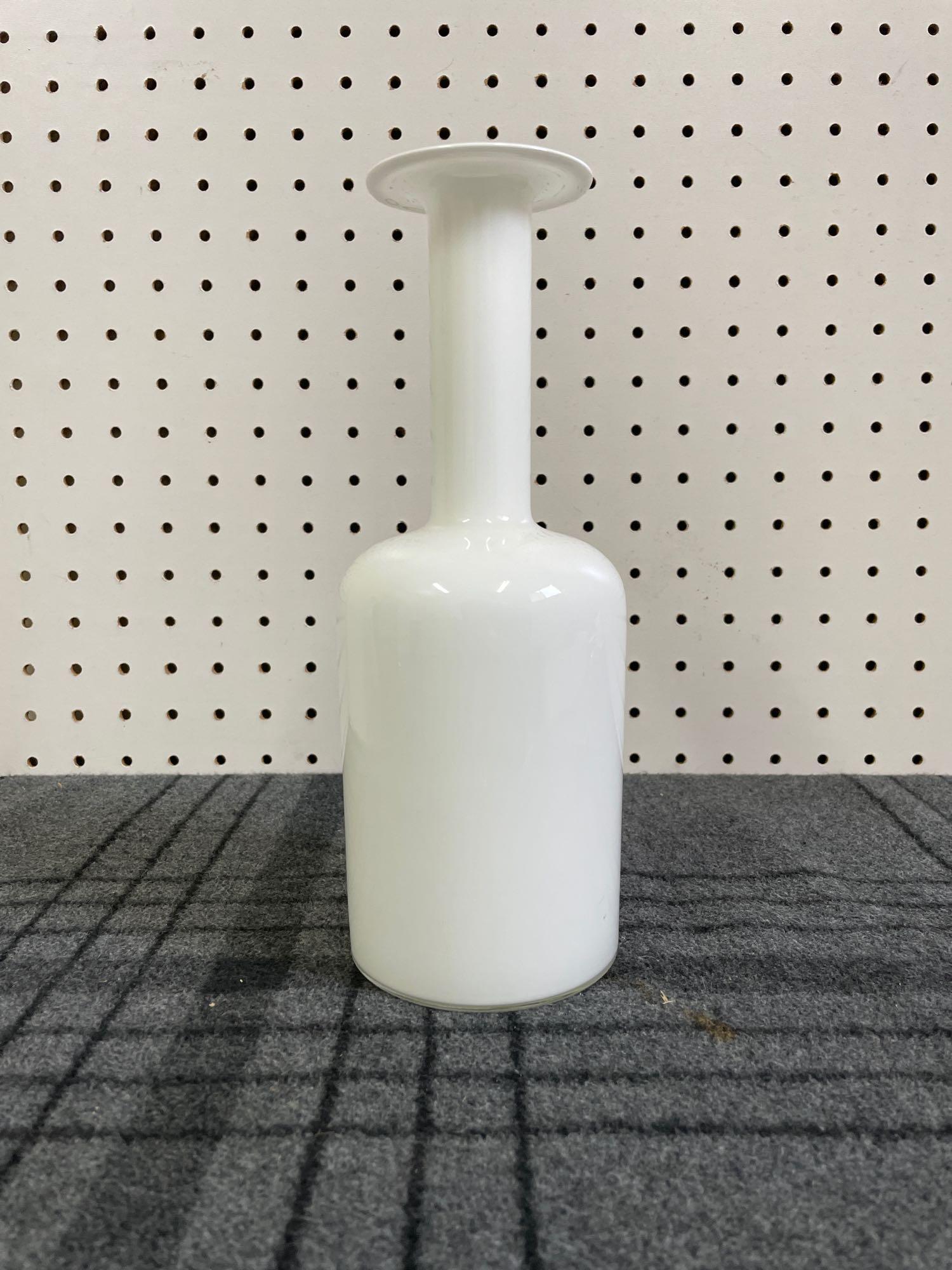 White Holmegaard Gulvase by Otto Breuer: (D) Vintage Danish gulvase by Otto Brauer for Holmegarrd. 3.75" diameter x 10" H. Shipping available call (717) 576-0778 for a quote.