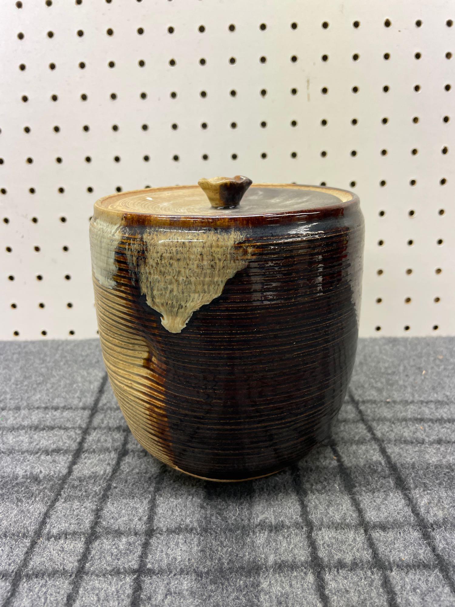 Vintage Studio Pottery Ceramic Jar with Lid (1 of 7)