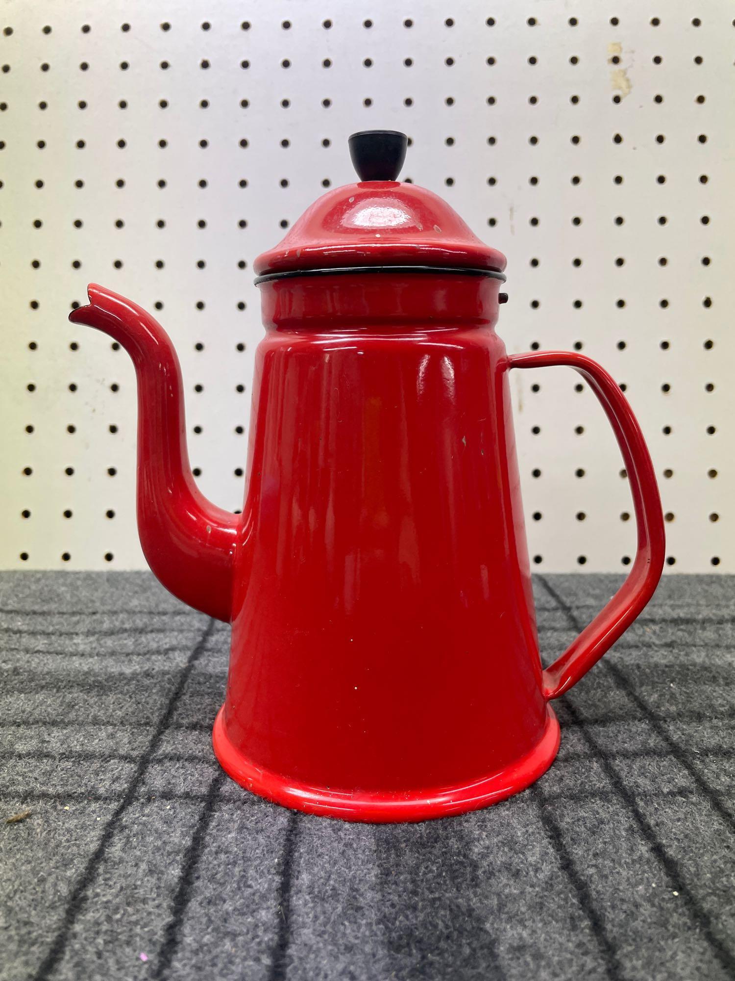 Red Danish Enamel Teapot with Handle and Lid (1 of 7)