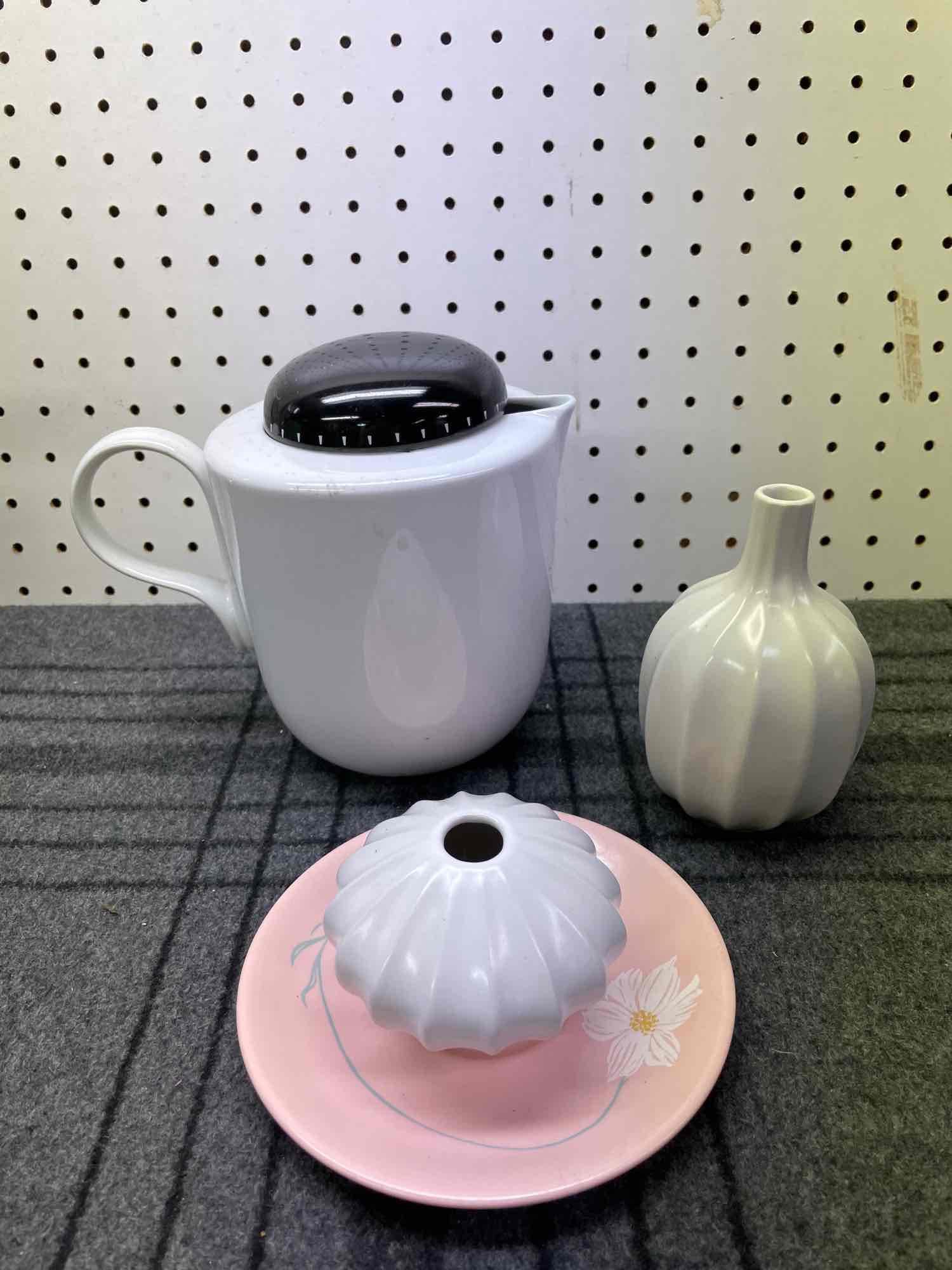 Mid-Century Pottery Grouping (1 of 7)