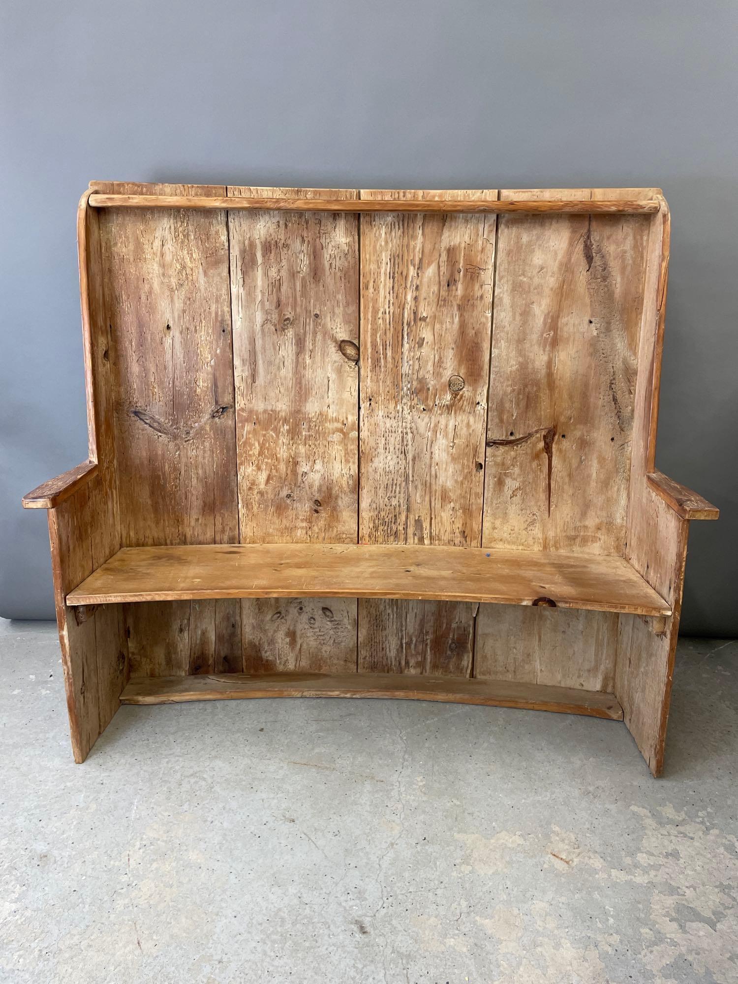 Pine Tavern Barrel Back Settle (1 of 5)