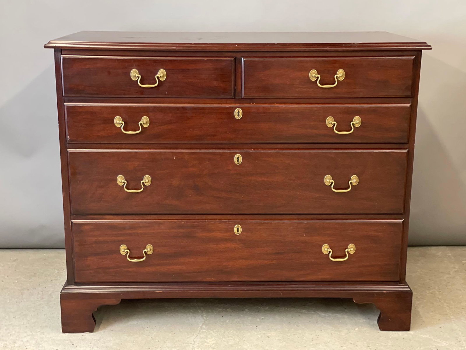 Henkel Harris Mahogany Chest of Drawers (1 of 5)
