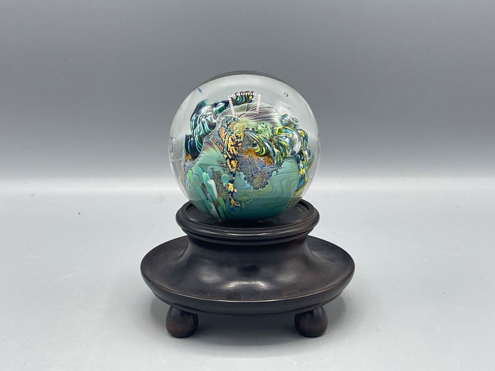 Josh Simpson Sea Life Paperweight Mar 25, 2022 Briggs Auction, Inc