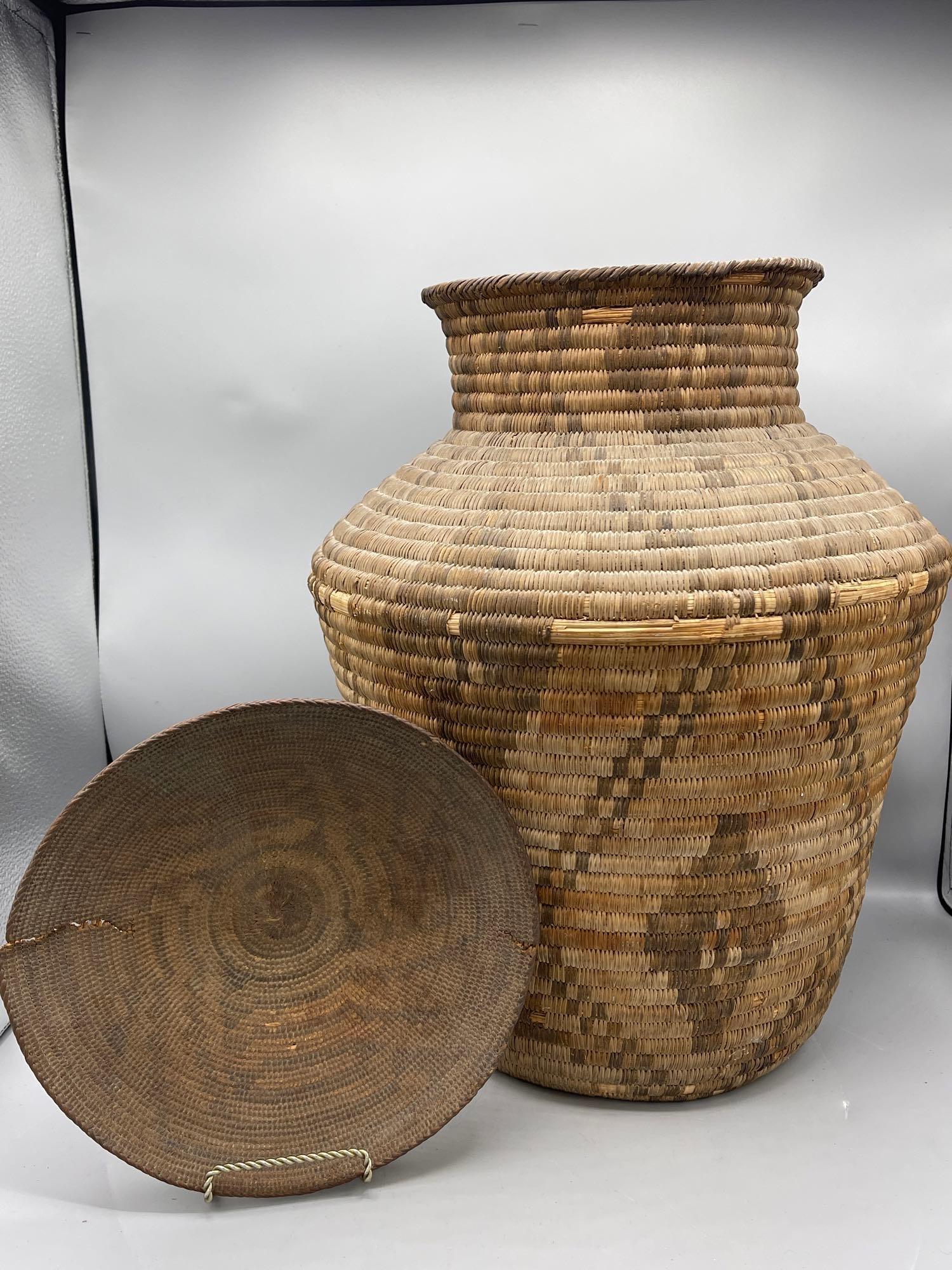 Two Native American Woven Baskets (1 of 9)