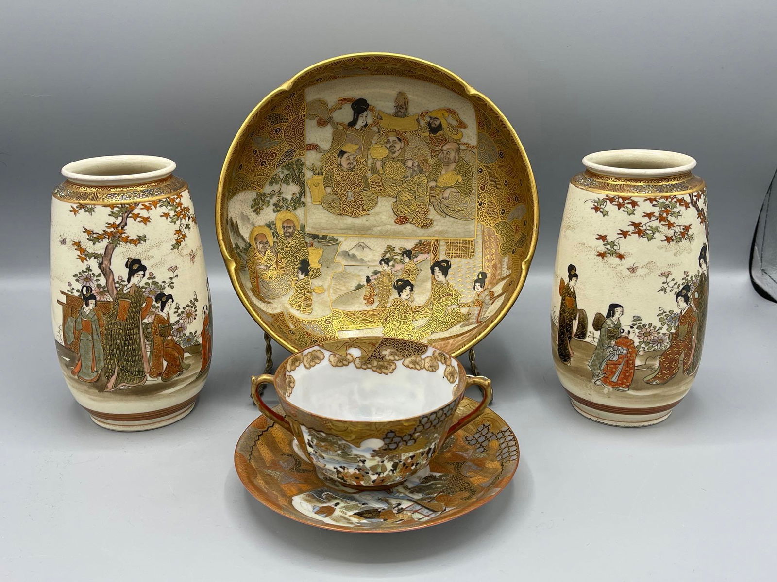 Five Pieces of Japanese Satsuma Porcelain (1 of 10)