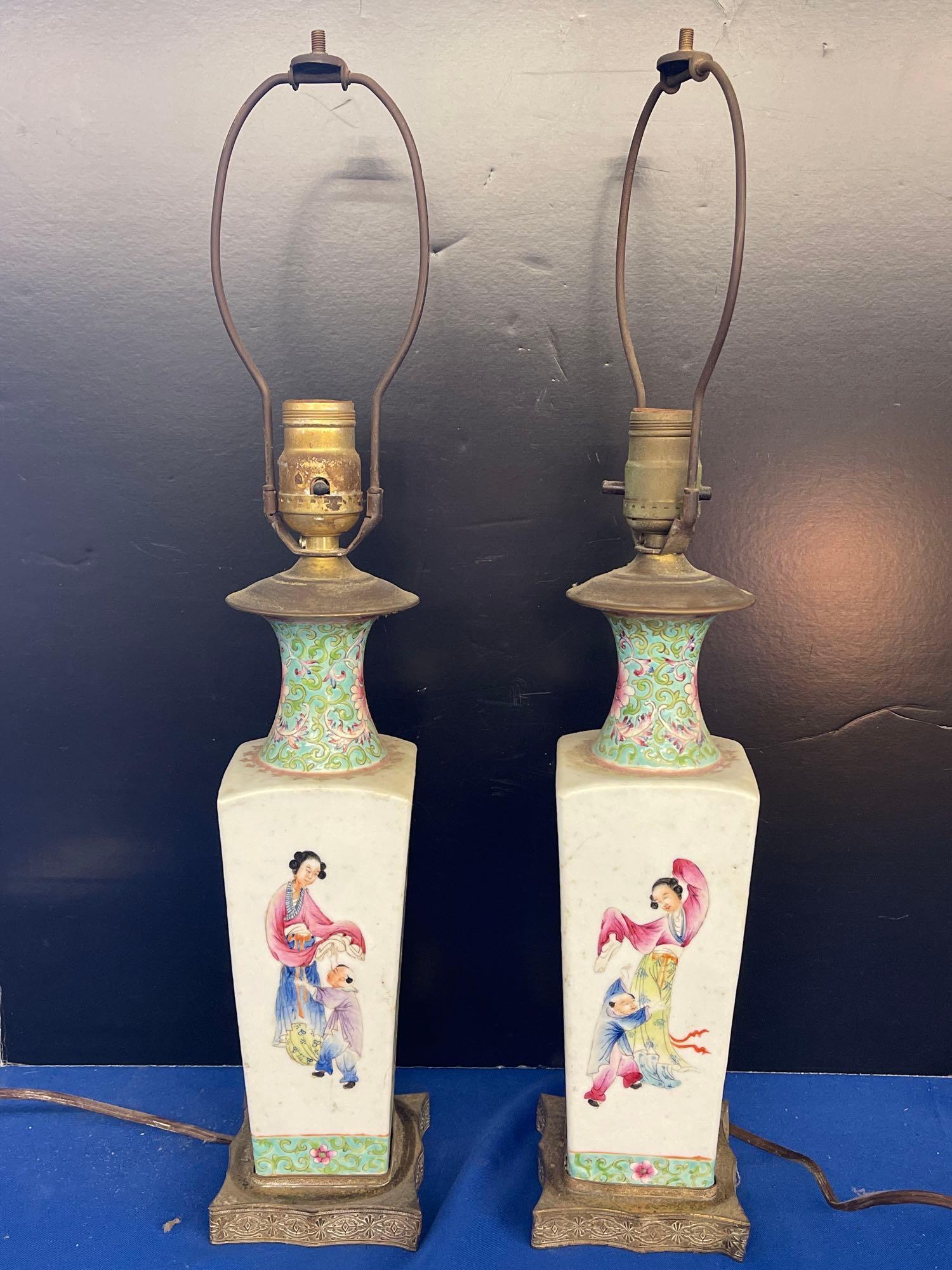 Pr Chinese Famille Verte Lamps (1 of 6)