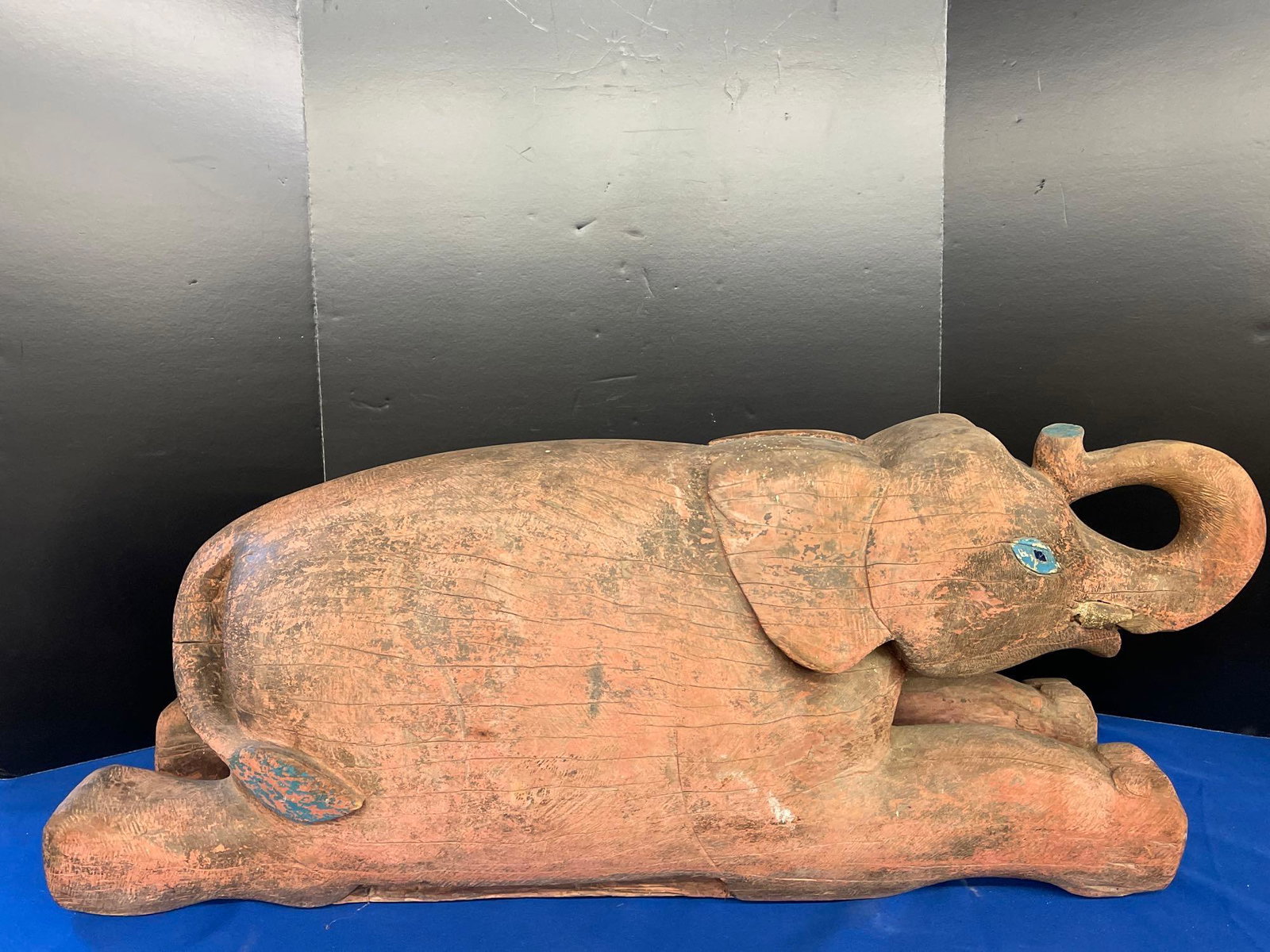 Large Carved Burmese Elephant (1 of 3)