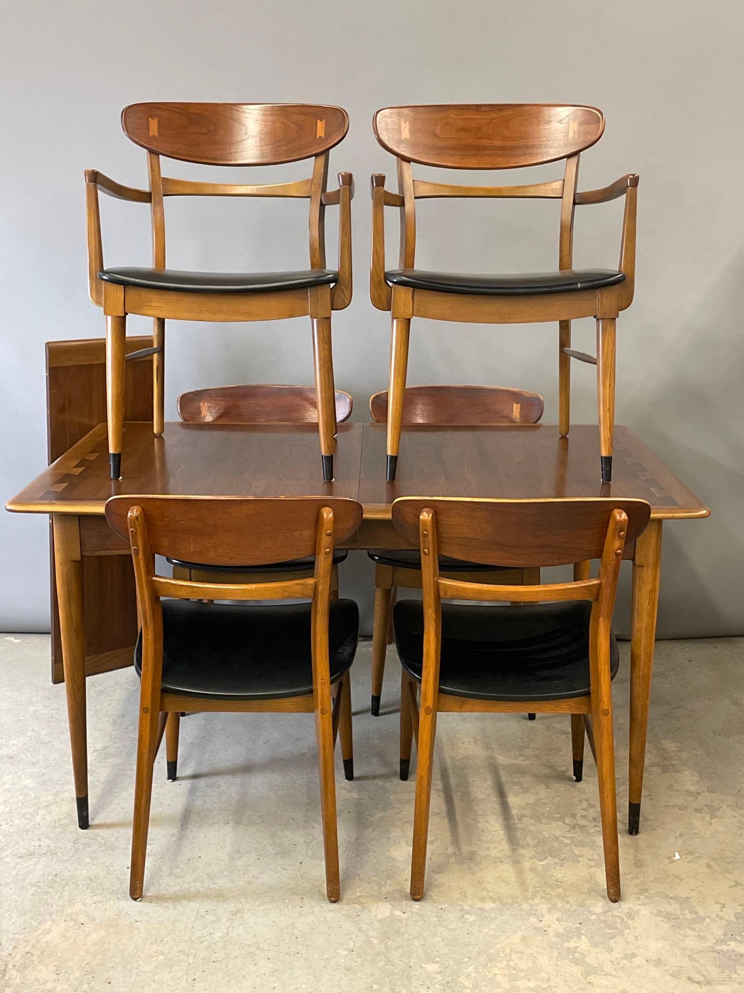 Lane Acclaim Dining Room Suite (1 of 4)