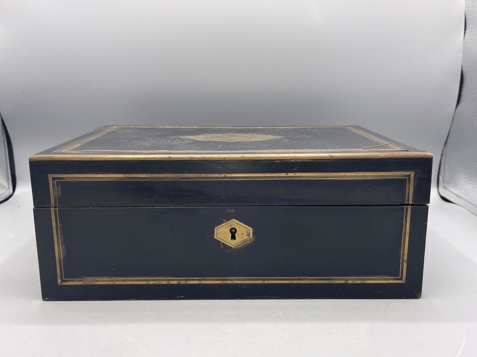 Napoleon III Vervelle Casket (1 of 7)