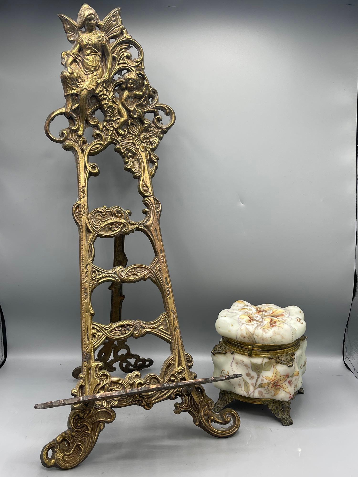 Table Top Easel and Box (1 of 10)