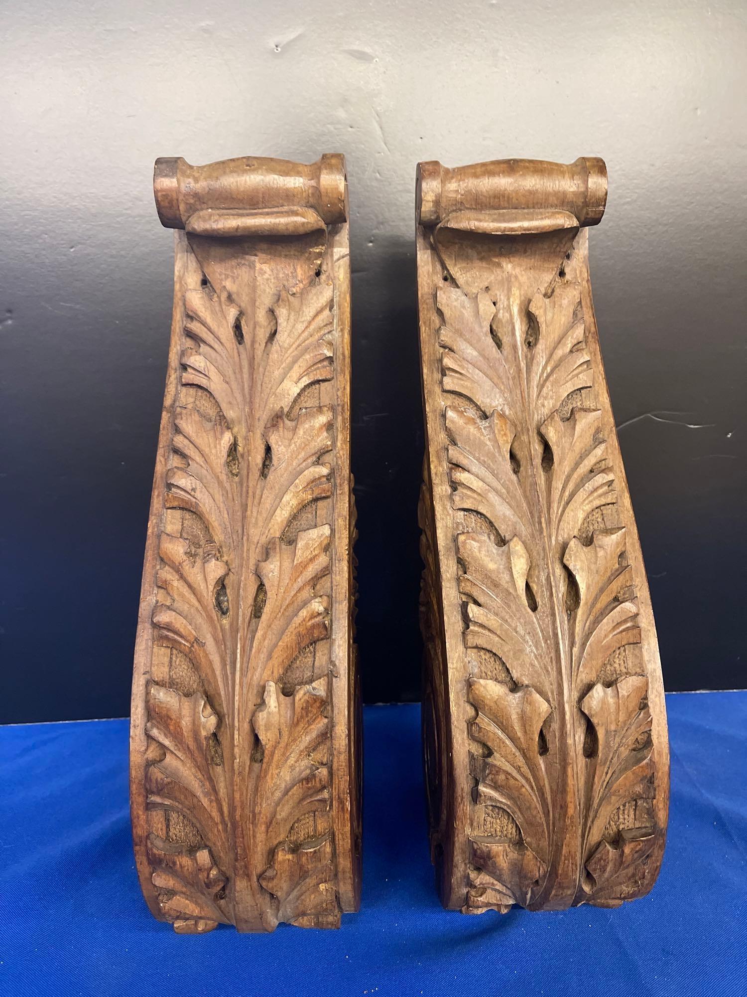 Pair of Continental Corbel Brackets (1 of 5)