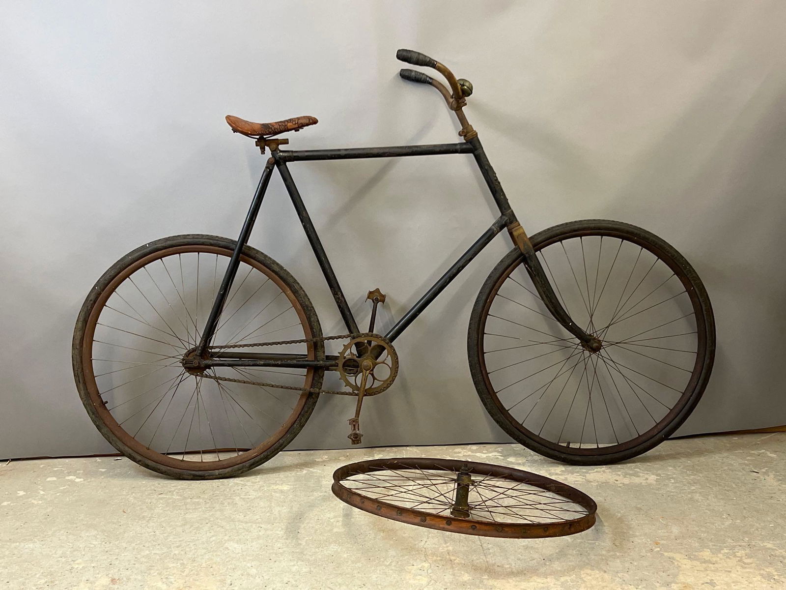 1897 Yost Falcon Bicycle (1 of 8)