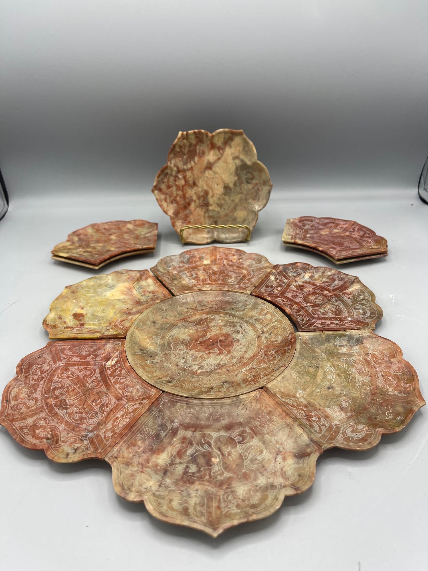 Twelve Hardstone Articles (1 of 10)