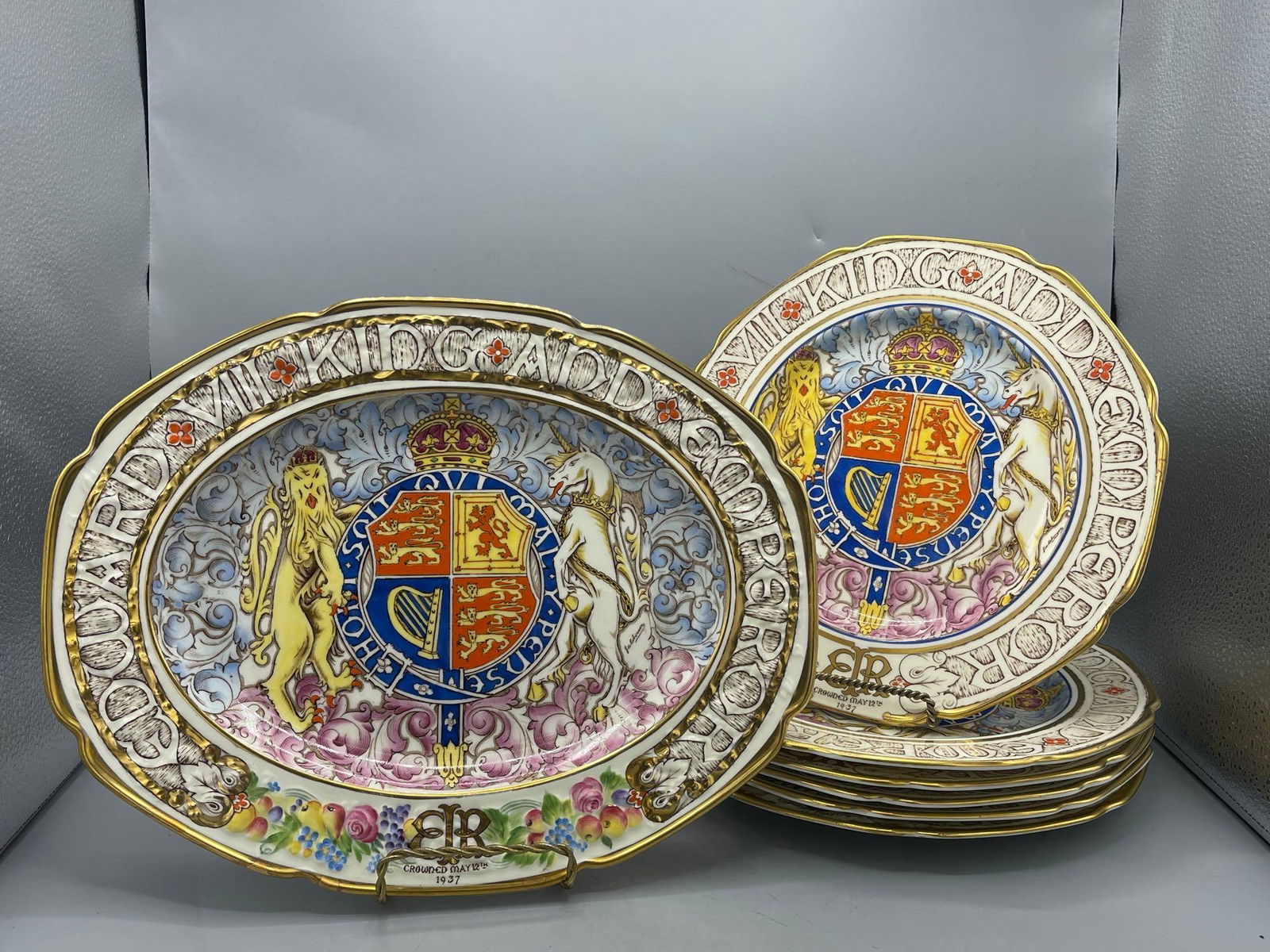 King Edward VII Coronation Plates and Platter (1 of 9)