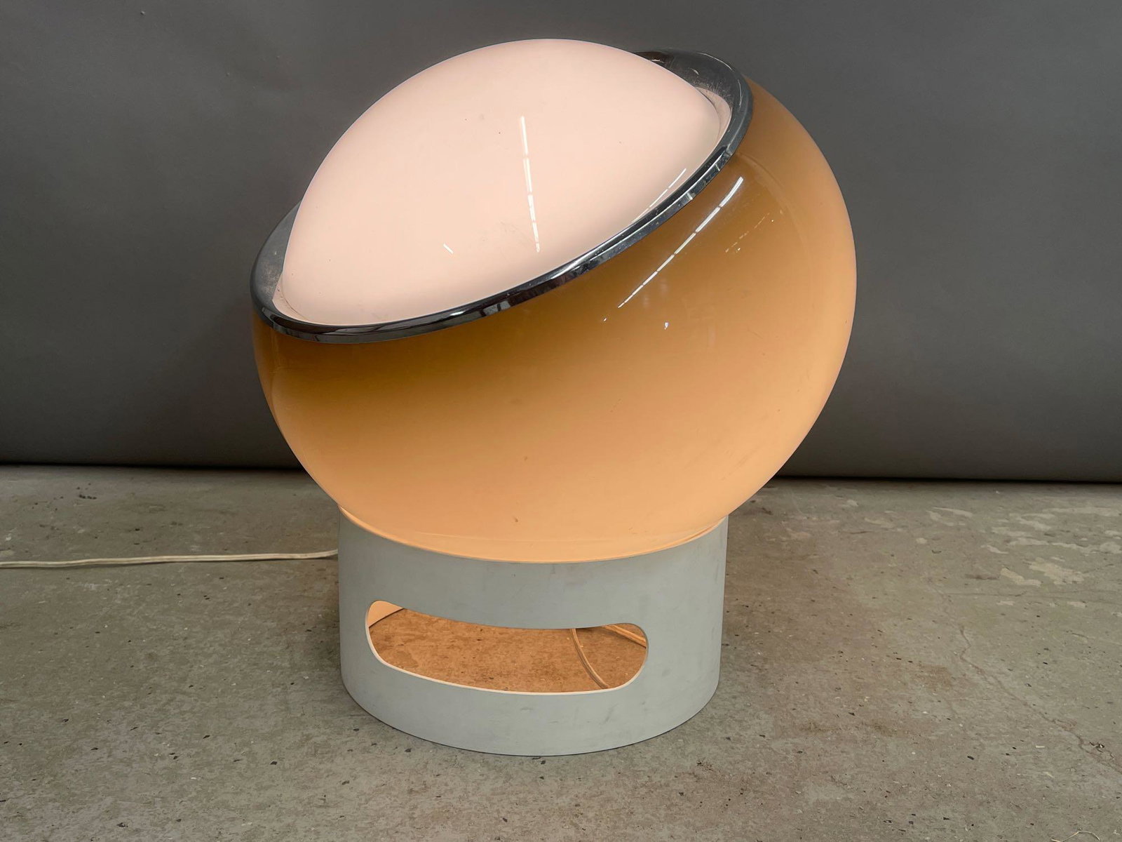 Harvey Guzzini Clan Floor Lamp (1 of 7)