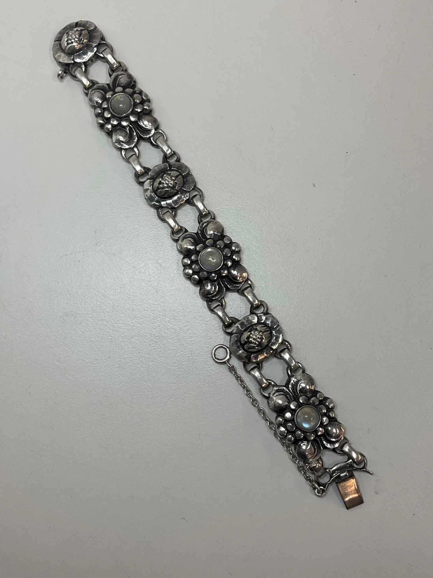 Kalo Sterling Hand-Wrought Floral Bracelet (1 of 9)