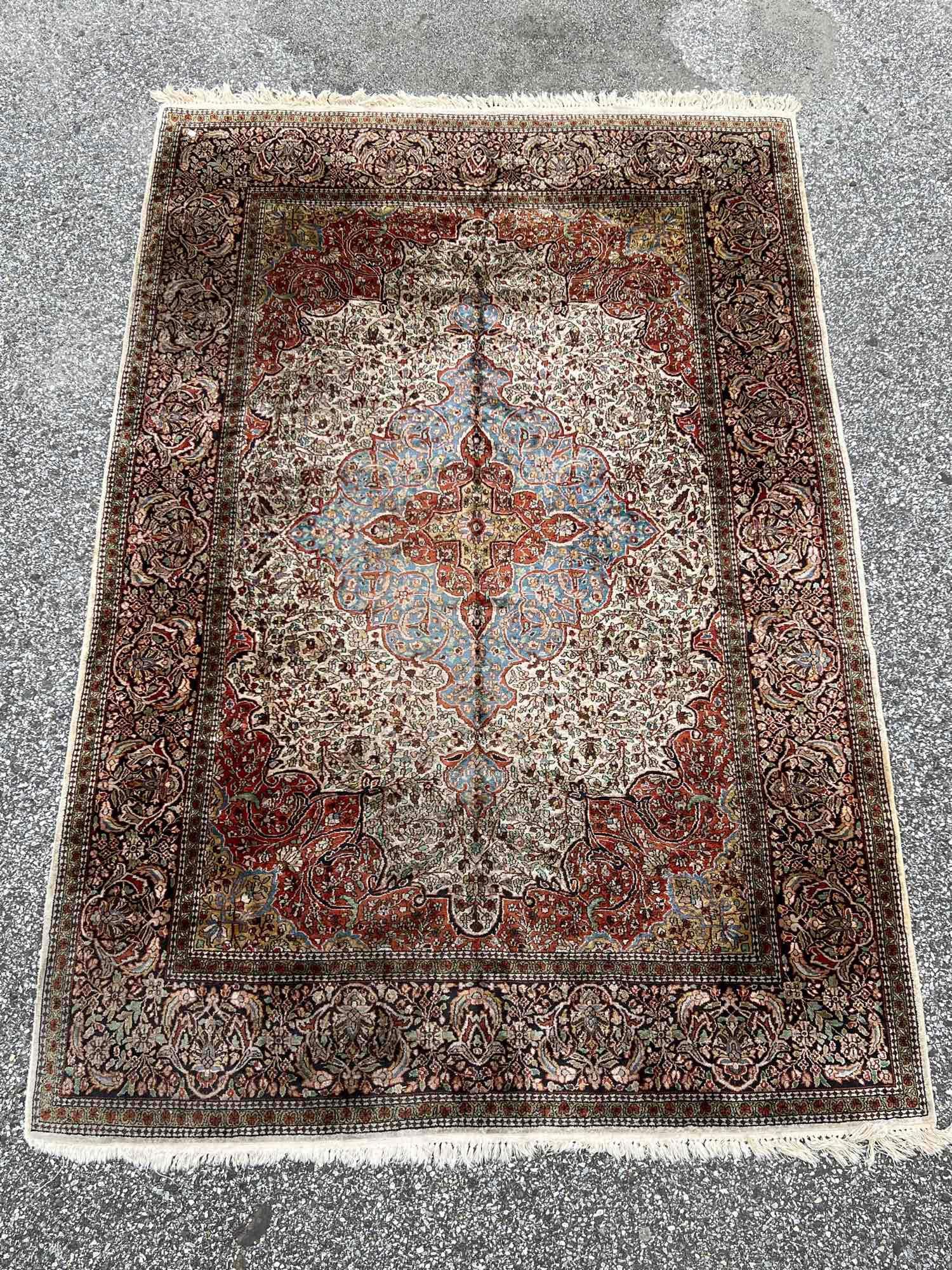 Persian Area Carpet, 9ft 2in x 6ft 1in (1 of 6)