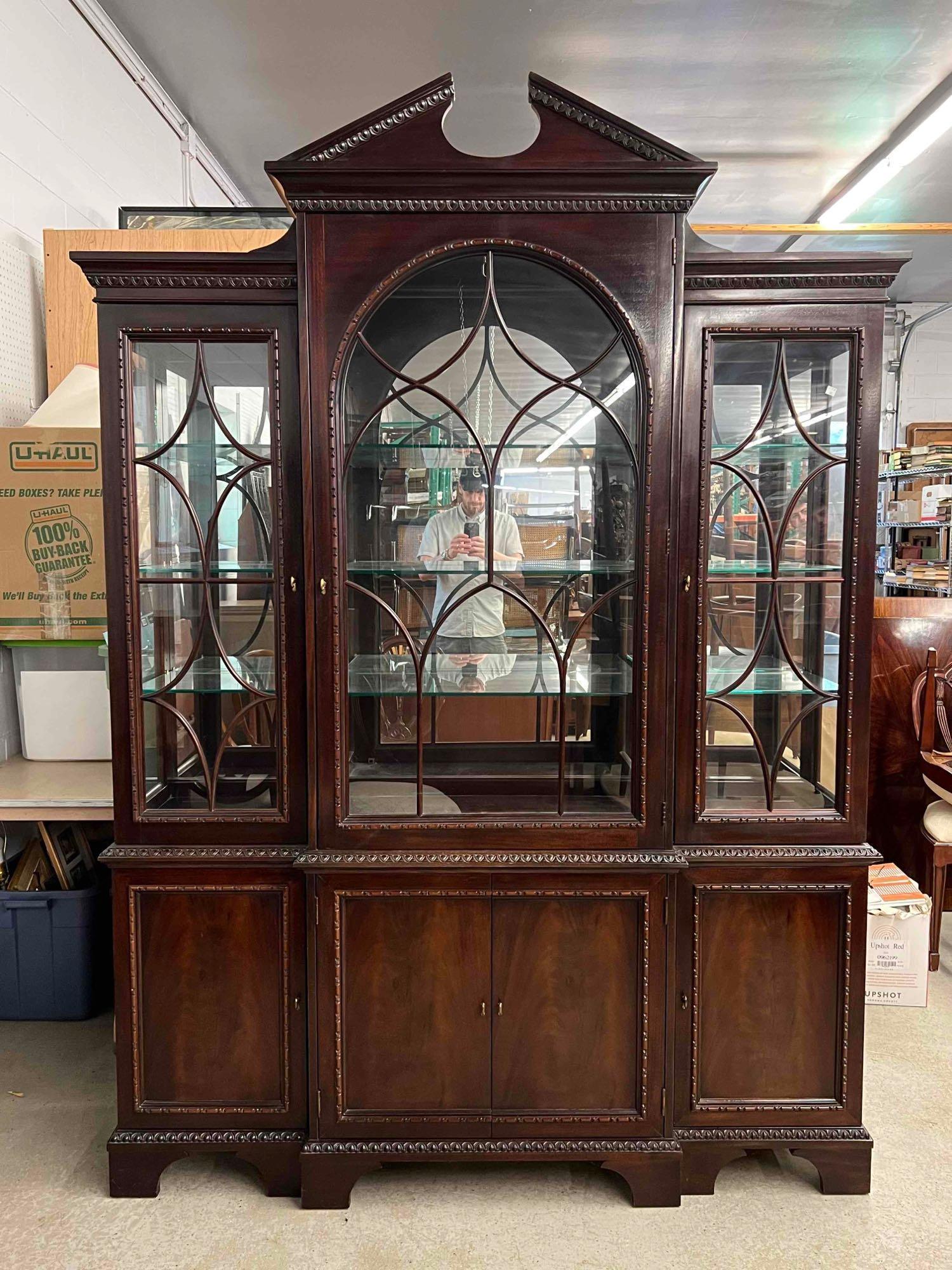 Hickory White Two-piece Mahogany China Cabinet (1 of 5)