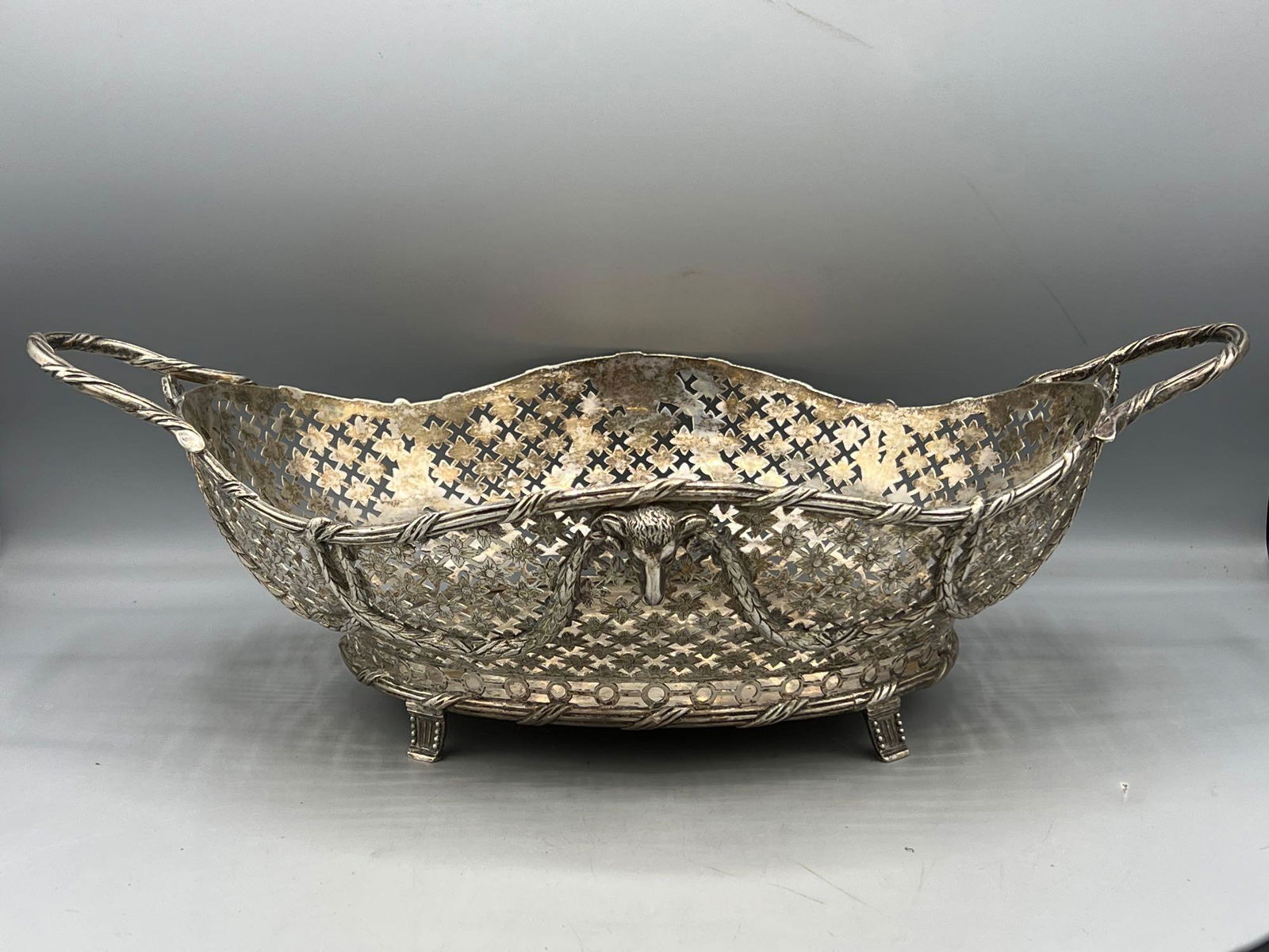 Sterling Silver Rams Head Basket (1 of 8)