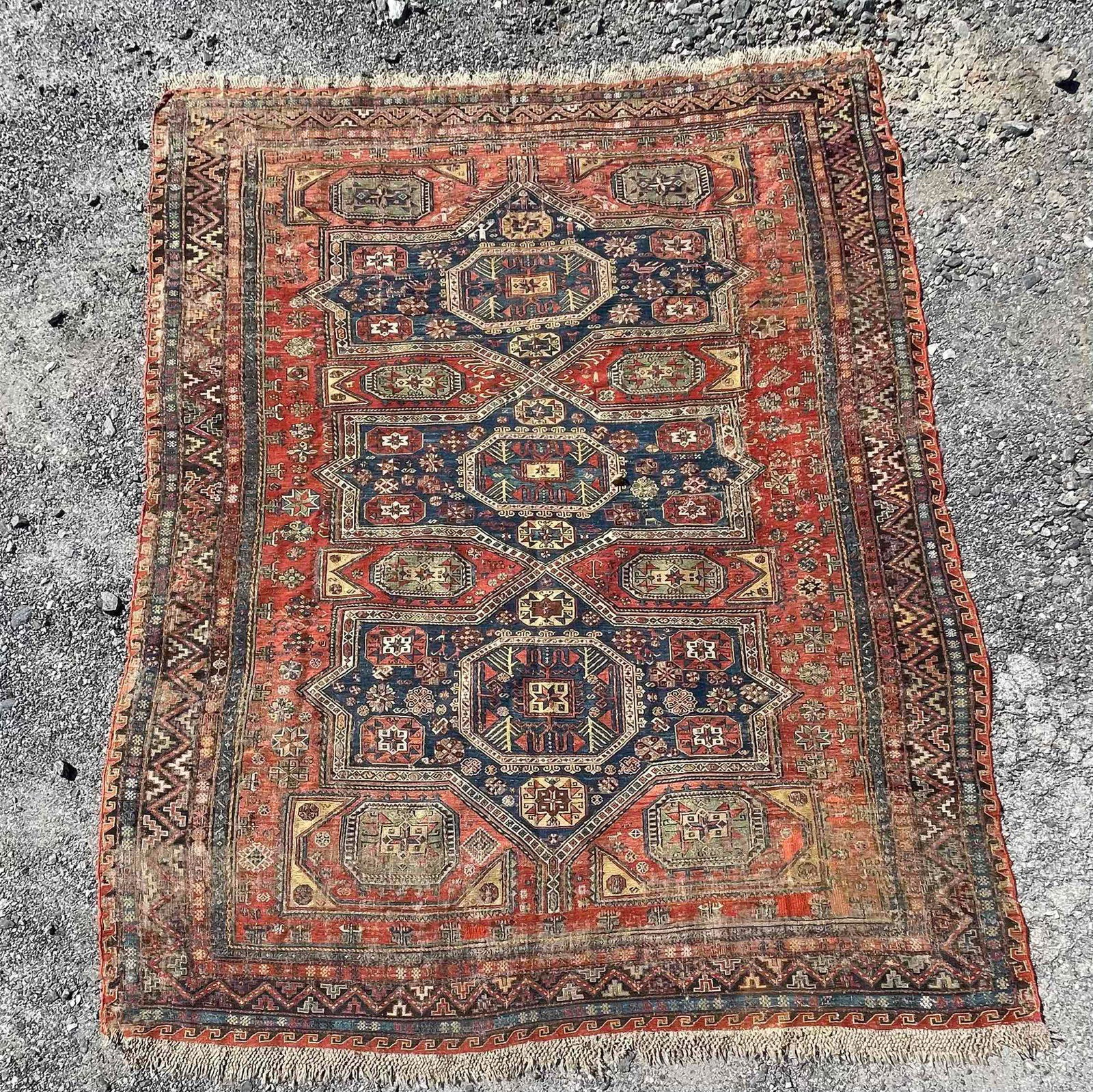 Soumac Room-size Carpet, 9ft 7in x 7ft 9in (1 of 5)