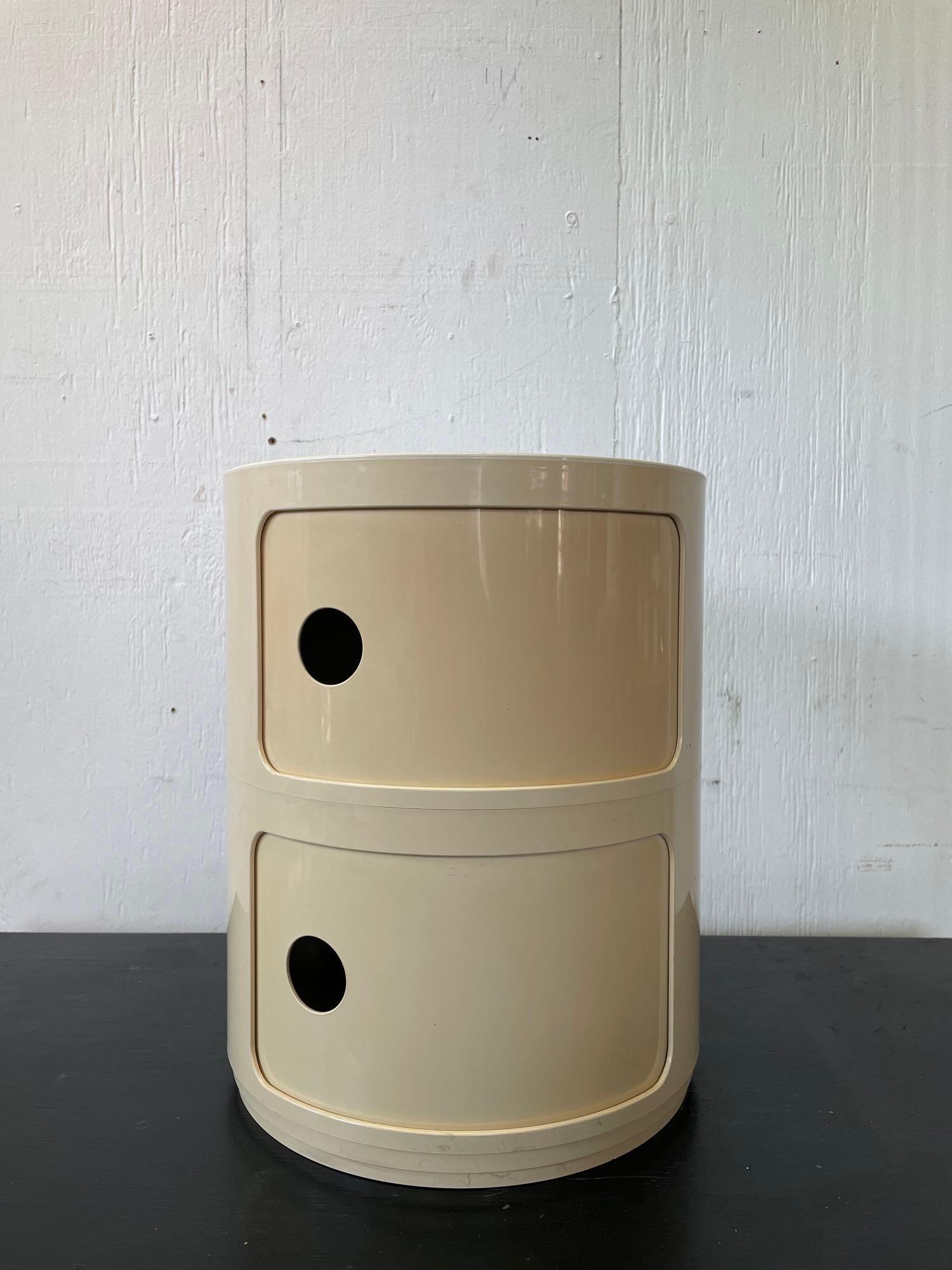 Kartell Storage cabinets by Anna Castelli (1 of 4)