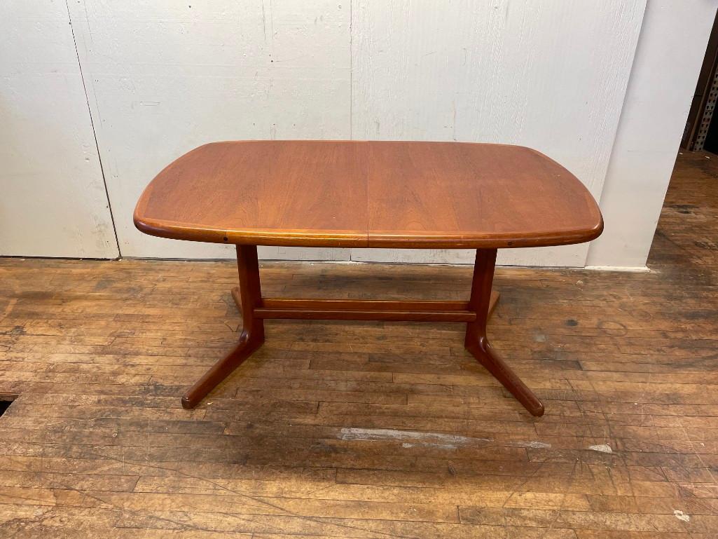 Danish Modern Teakwood Dining Table with Leaves (1 of 9)