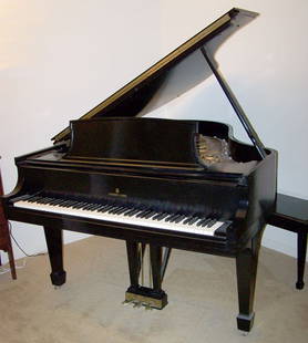 Steinway Baby Grand Piano: Ebony Case. Serial Number 376840L; Model S 788.