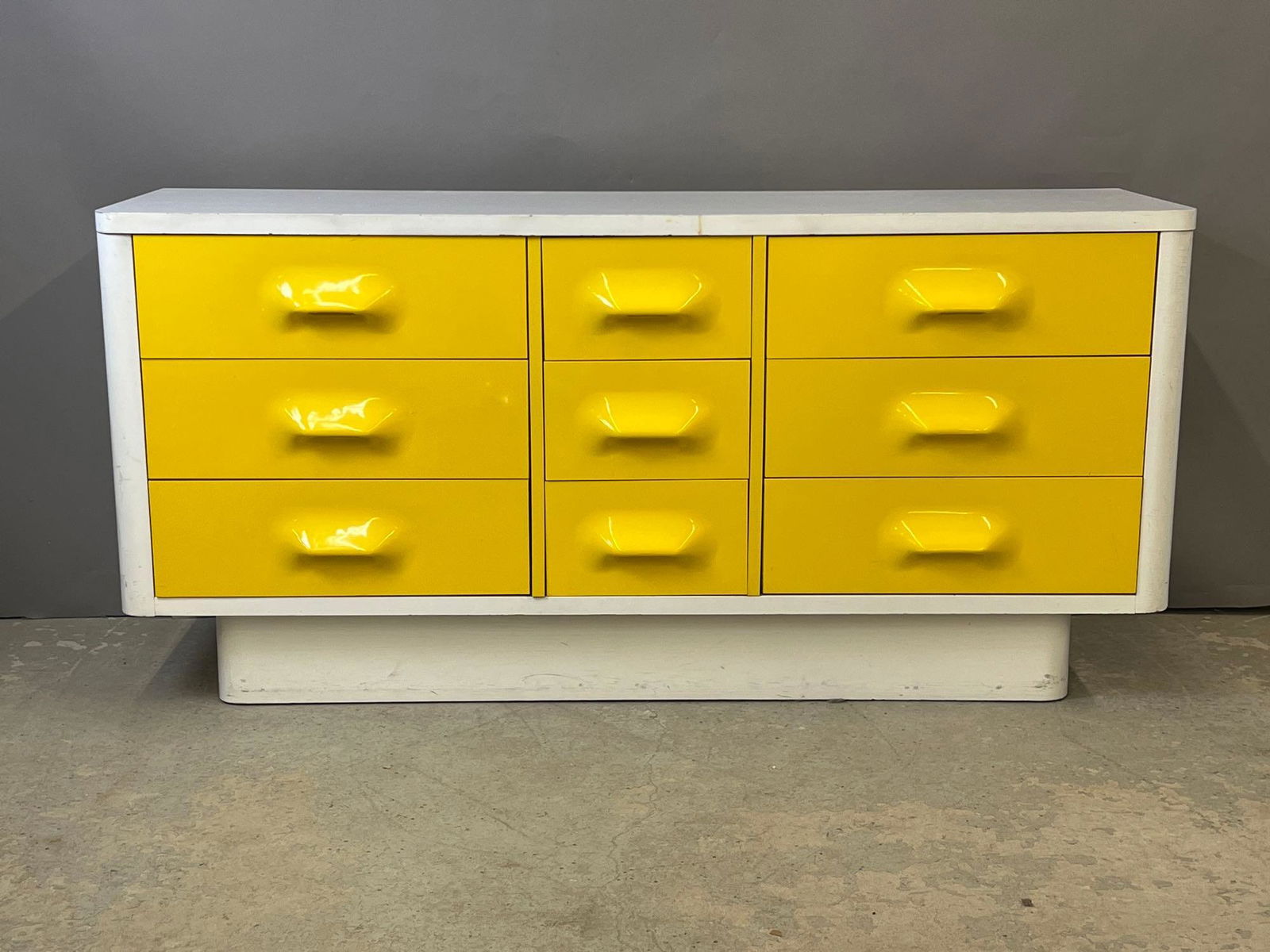 Broyhill Premier Space Age Dresser (1 of 7)