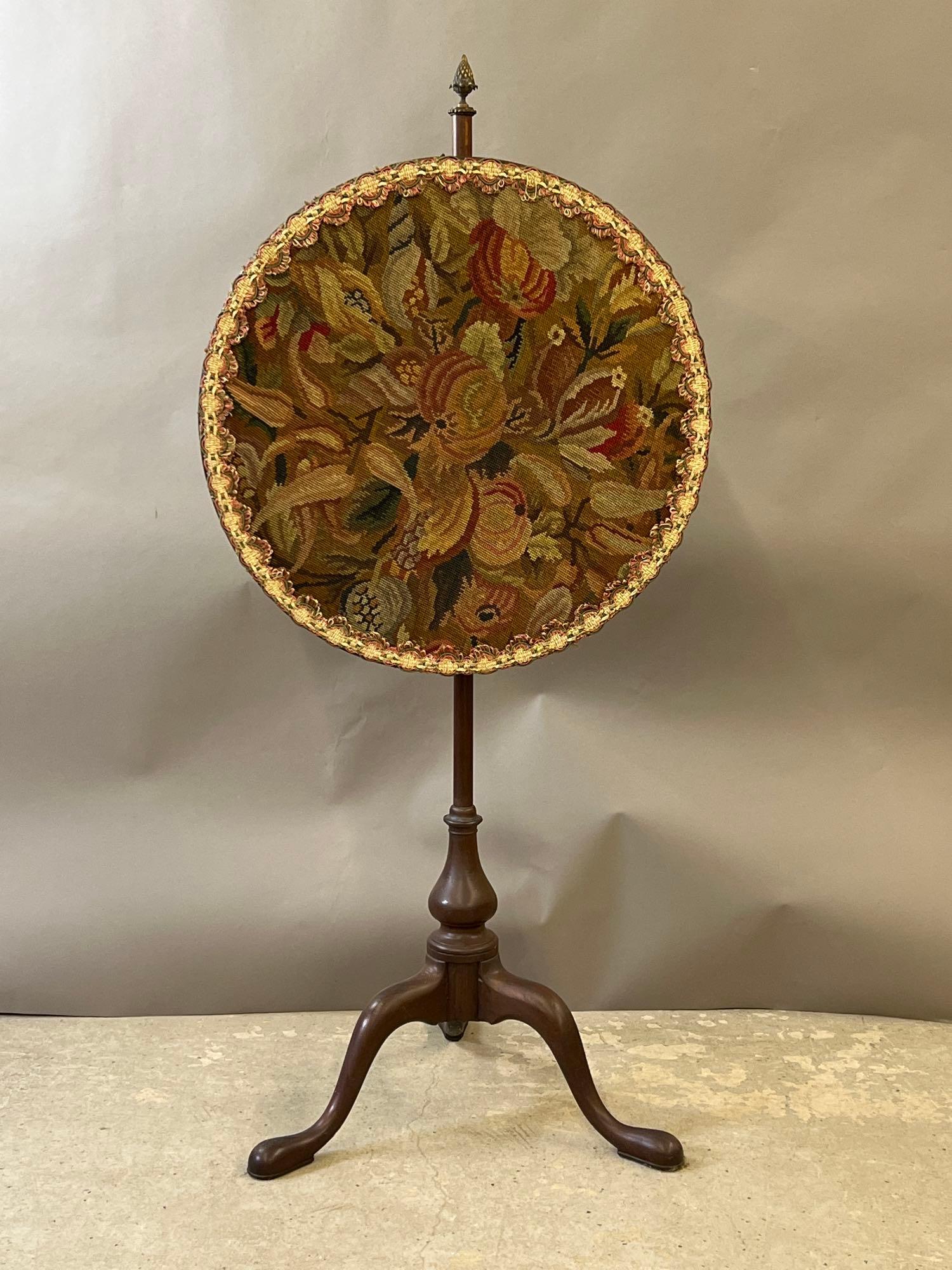 Mahogany Queen Anne-style Fire Screen (1 of 5)