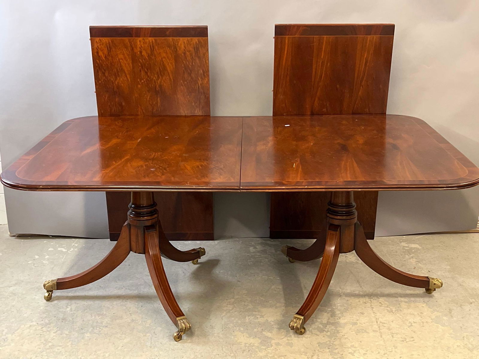 Chippendale-style Extension Dining Table (1 of 5)