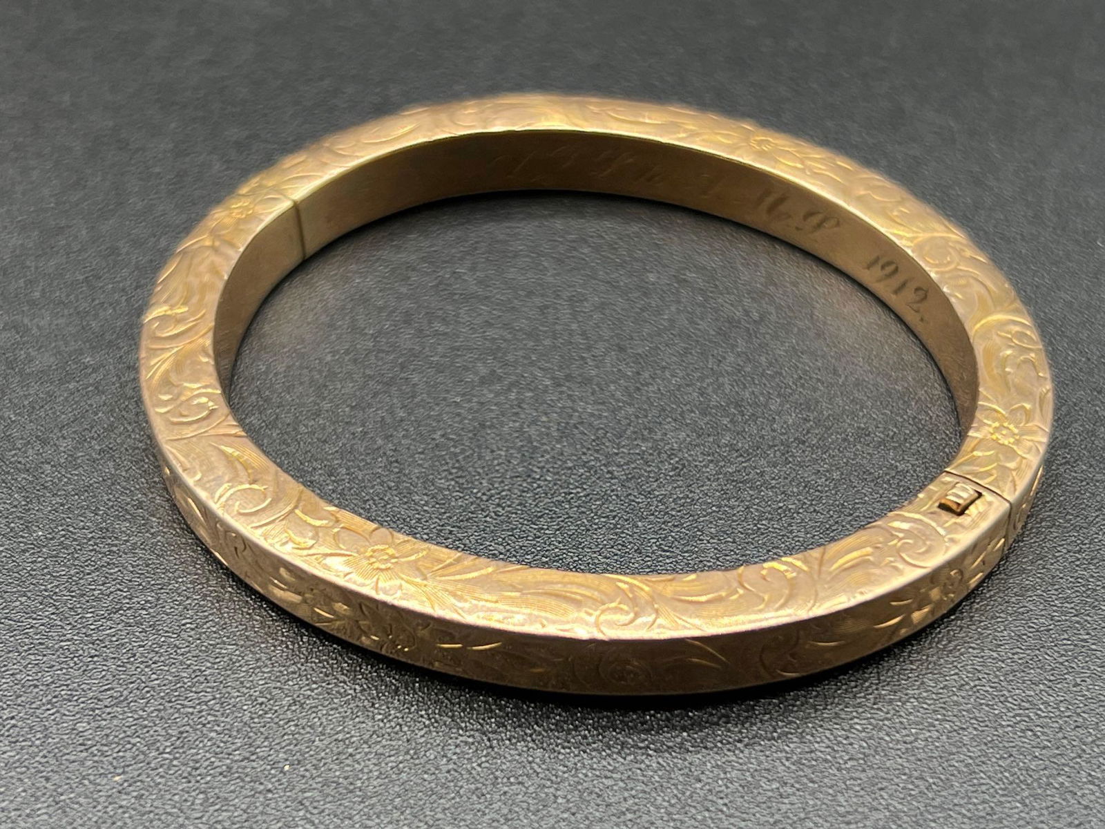 Victorian Engraved 10K Gold Hinged Bangle Bracelet (1 of 5)
