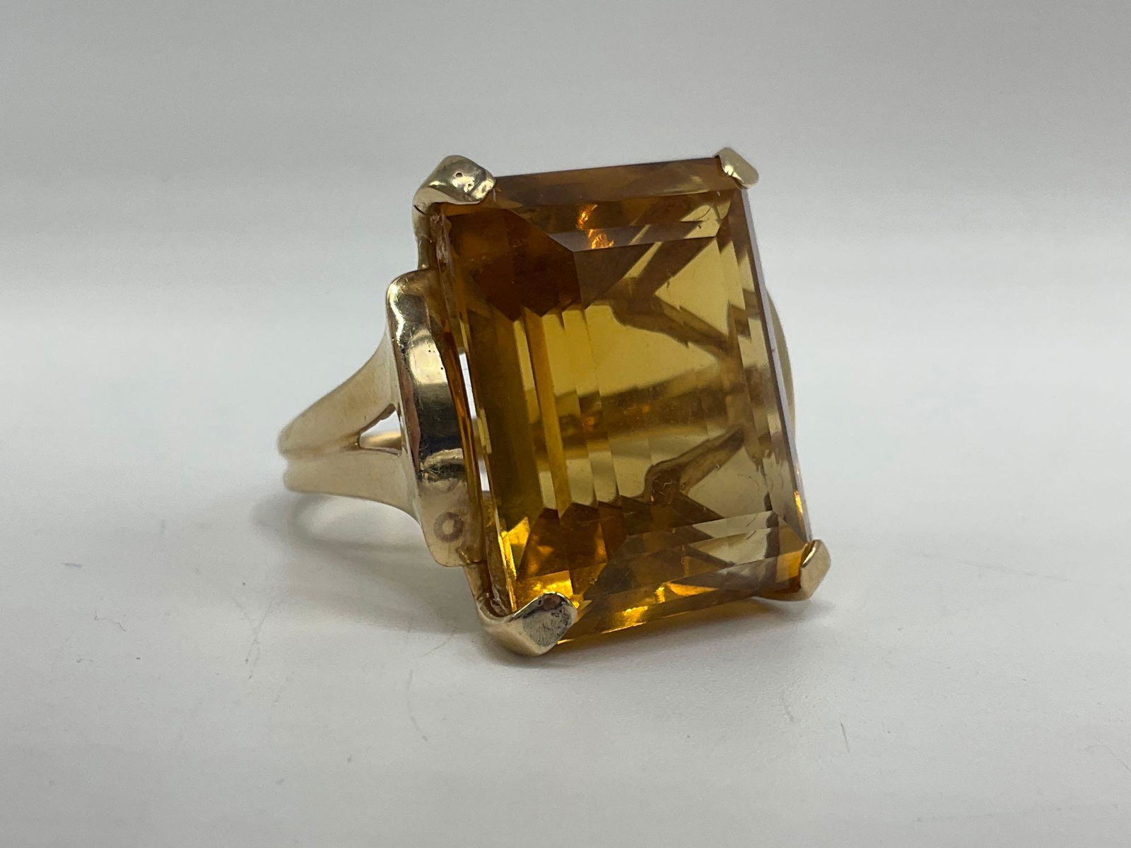 14K Citrine Solitaire Cocktail Ring (1 of 12)