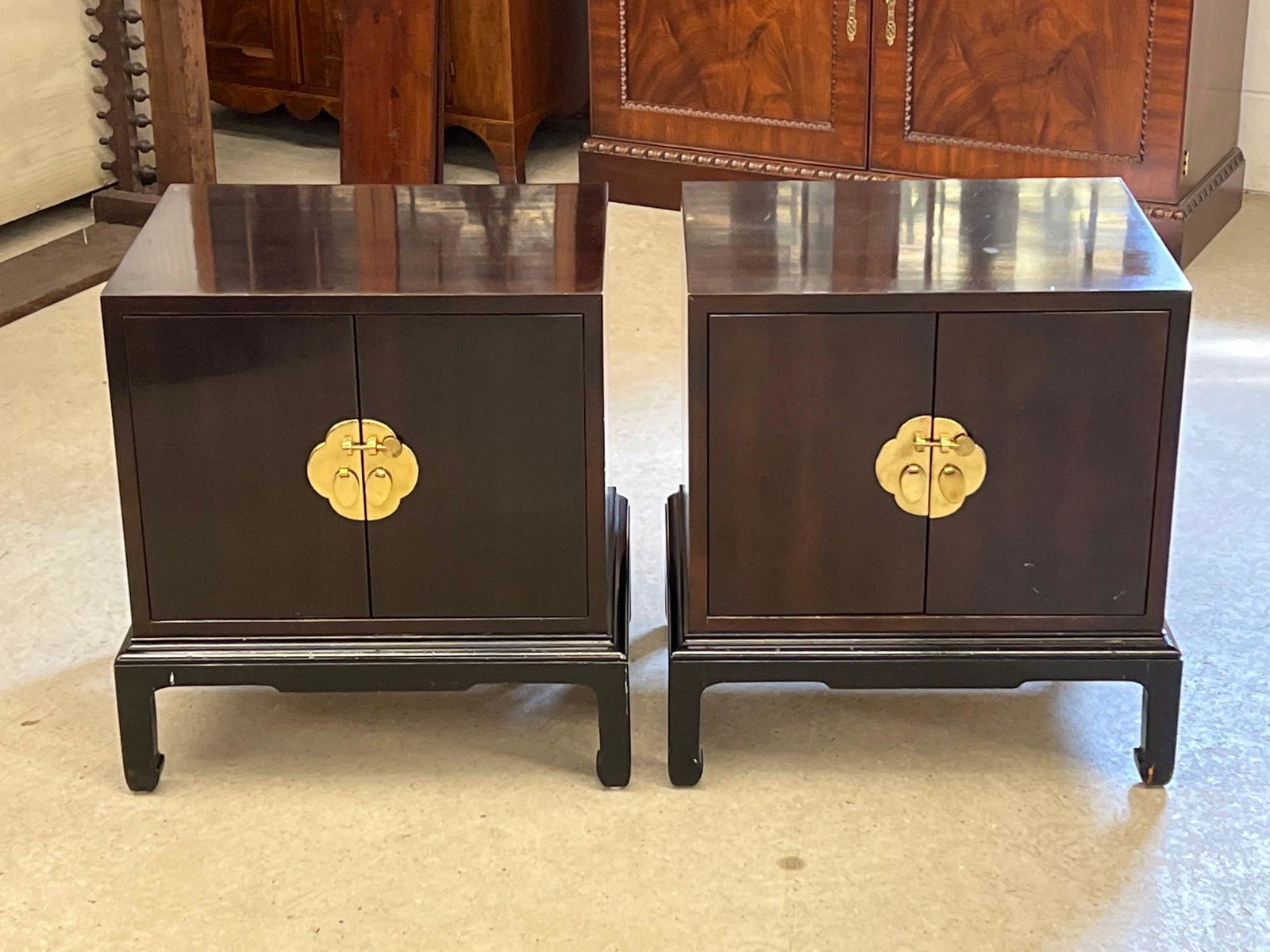 Pair of Henredon Asian-styled Cabinet Nightstands (1 of 6)
