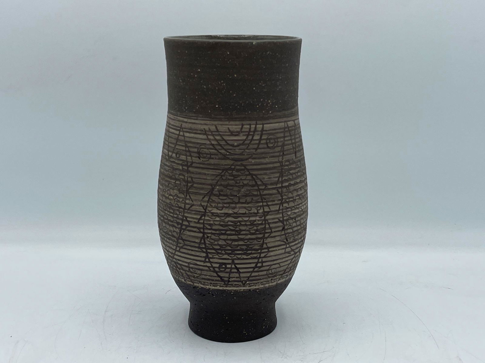 Edwin & Mary Scheier Fish Vase: An Edwin and Mary Scheier art pottery vase with fish decoration, circa 1950s-1960s. Signed "Scheier" on base. 7-1/2in tall x 3-1/2in wide. Provenance: Chestnut Hill Arts & Crafts private collection. P