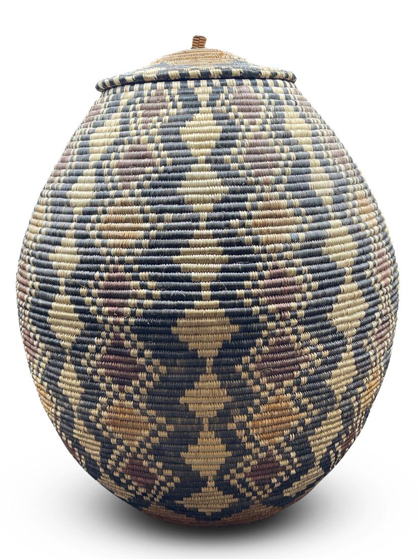 African Zulu Palm Woven Basket (1 of 4)
