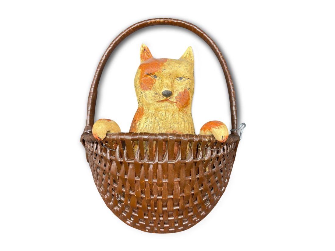 Walter & June Gottshall Folk Art Cat Basket (1 of 3)