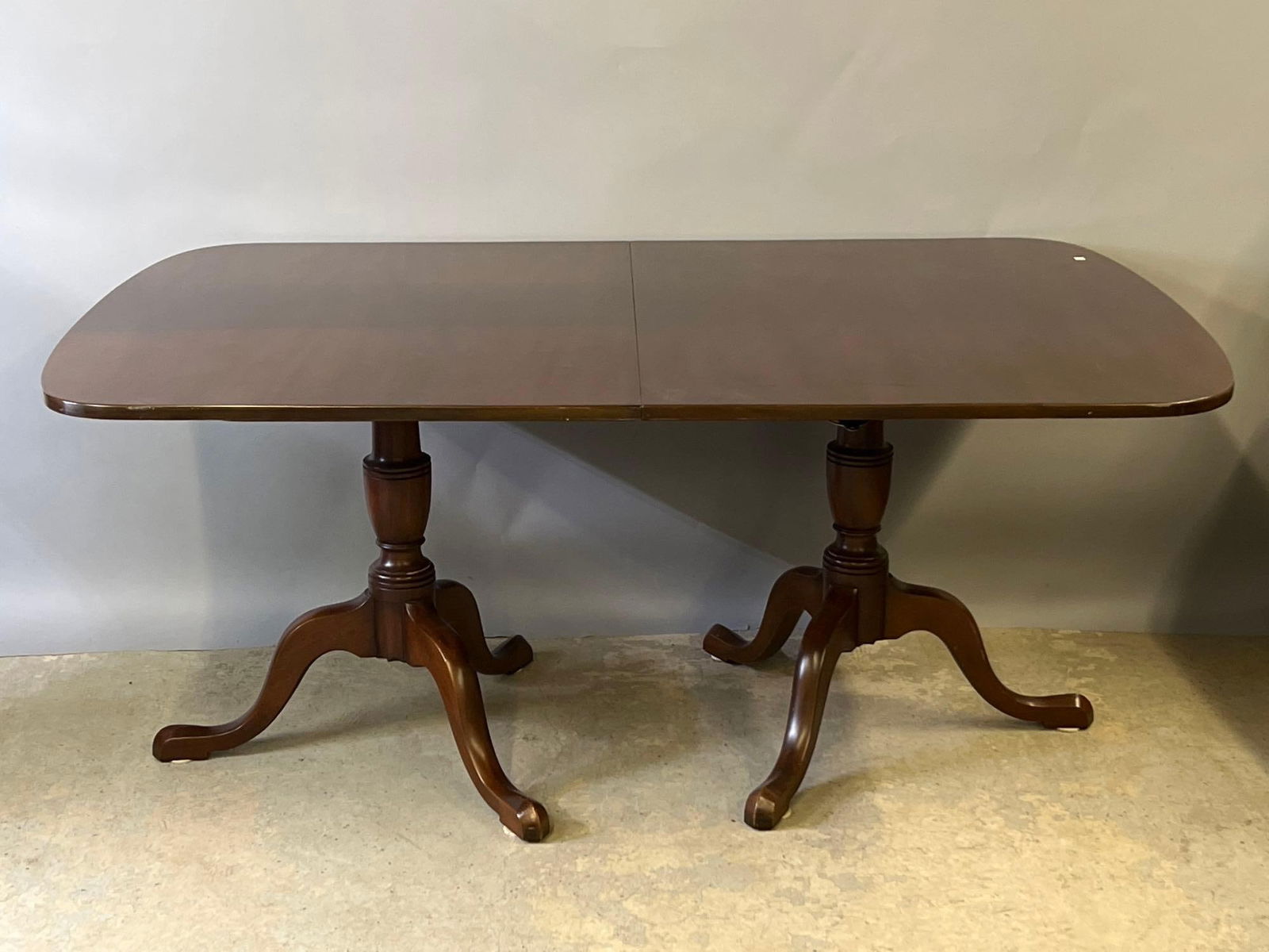 Kittinger Double-Pedestal Extension Dining Table (1 of 7)