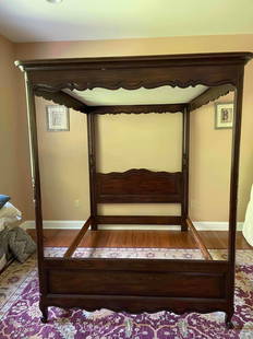 Henredon Queen-size French Oak Canopy Bed: A Henredon French oak bed with canopy. Queen size. | Philadelphia Metro area delivery, NYC curbside delivery, and international third-party shipper information are all available on our website: Briggs