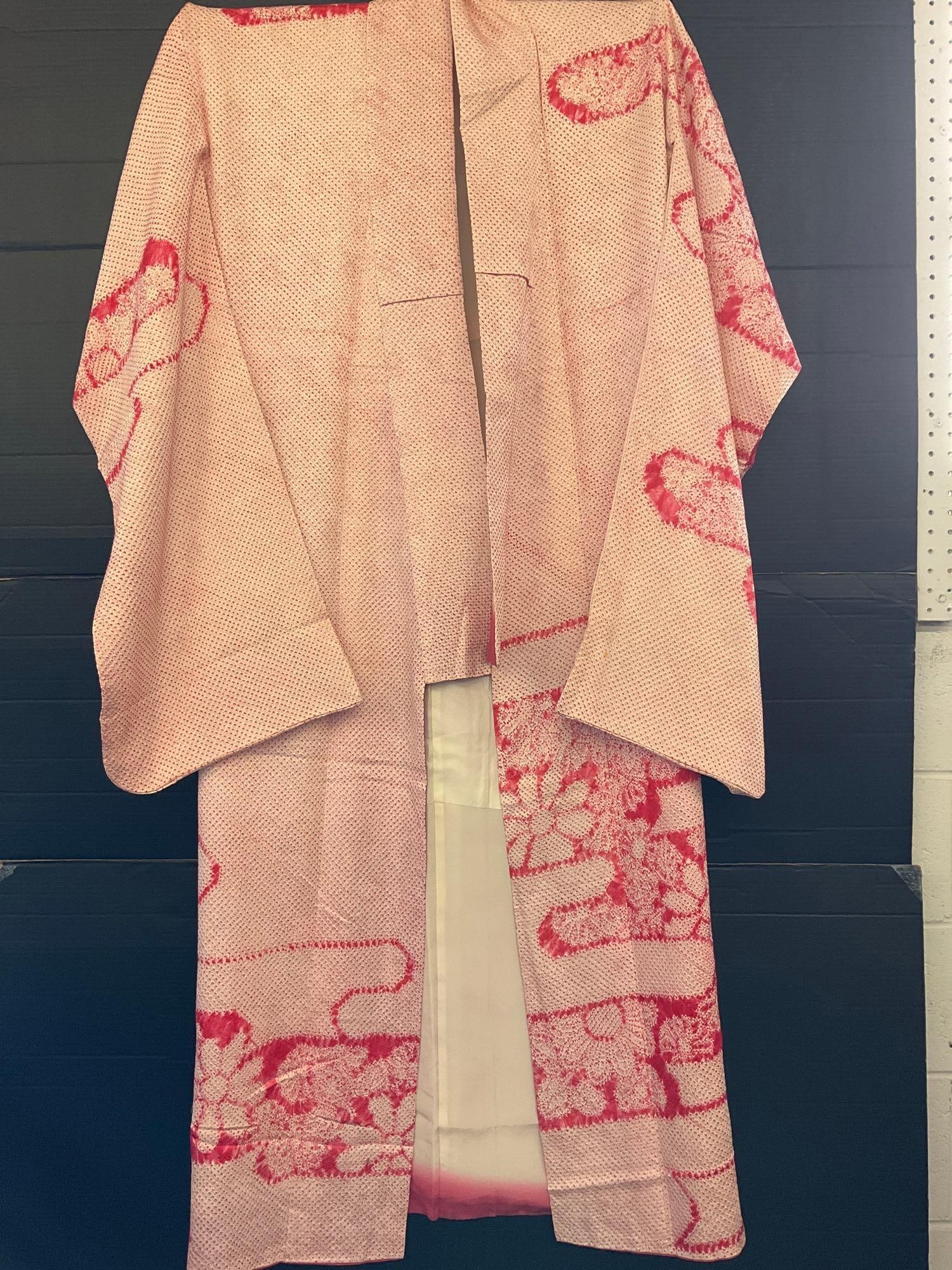 Crepe de Chine Tomosode Kimono (1 of 4)