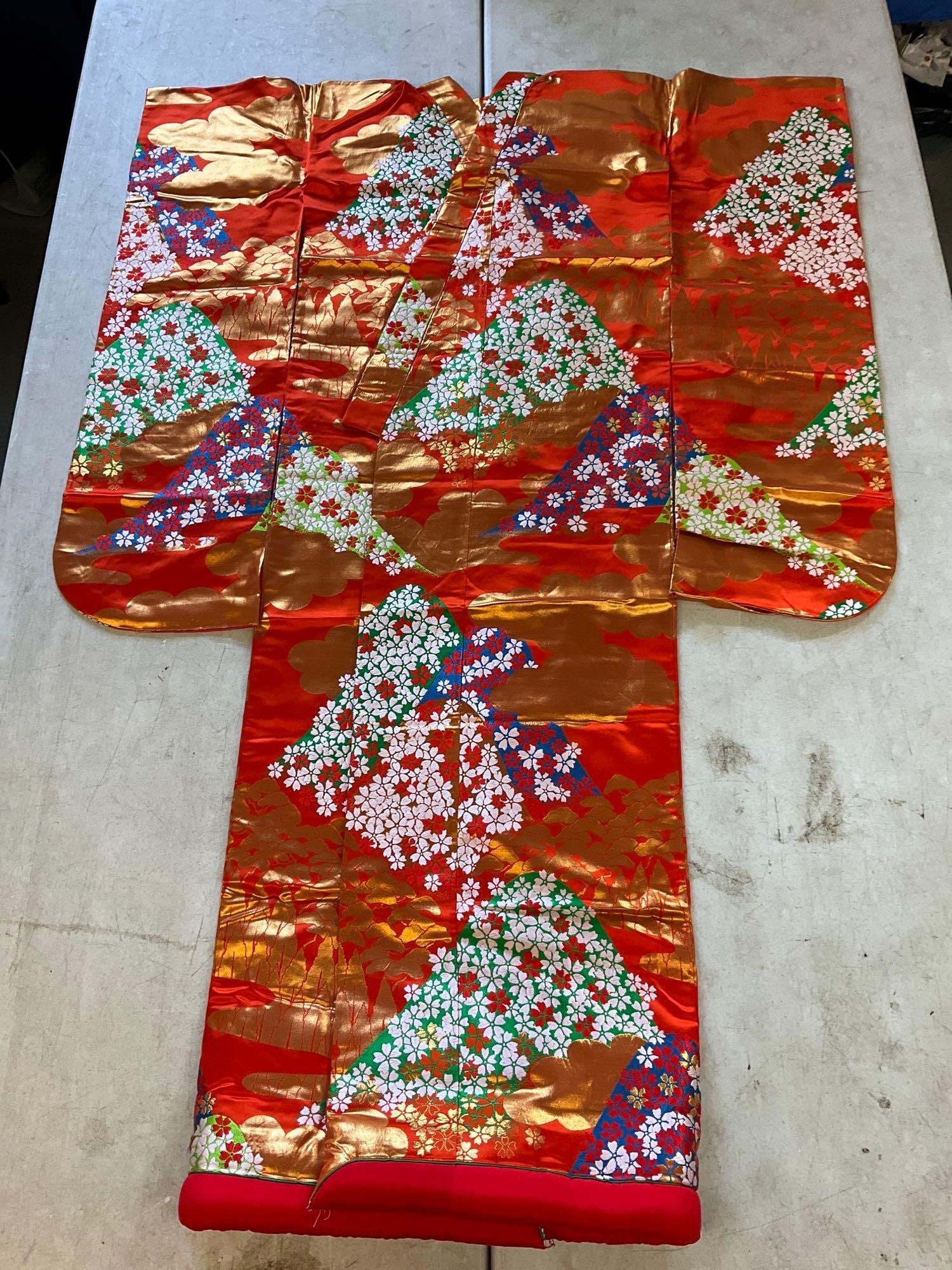 Contemporary Tomosode Kimono (1 of 4)