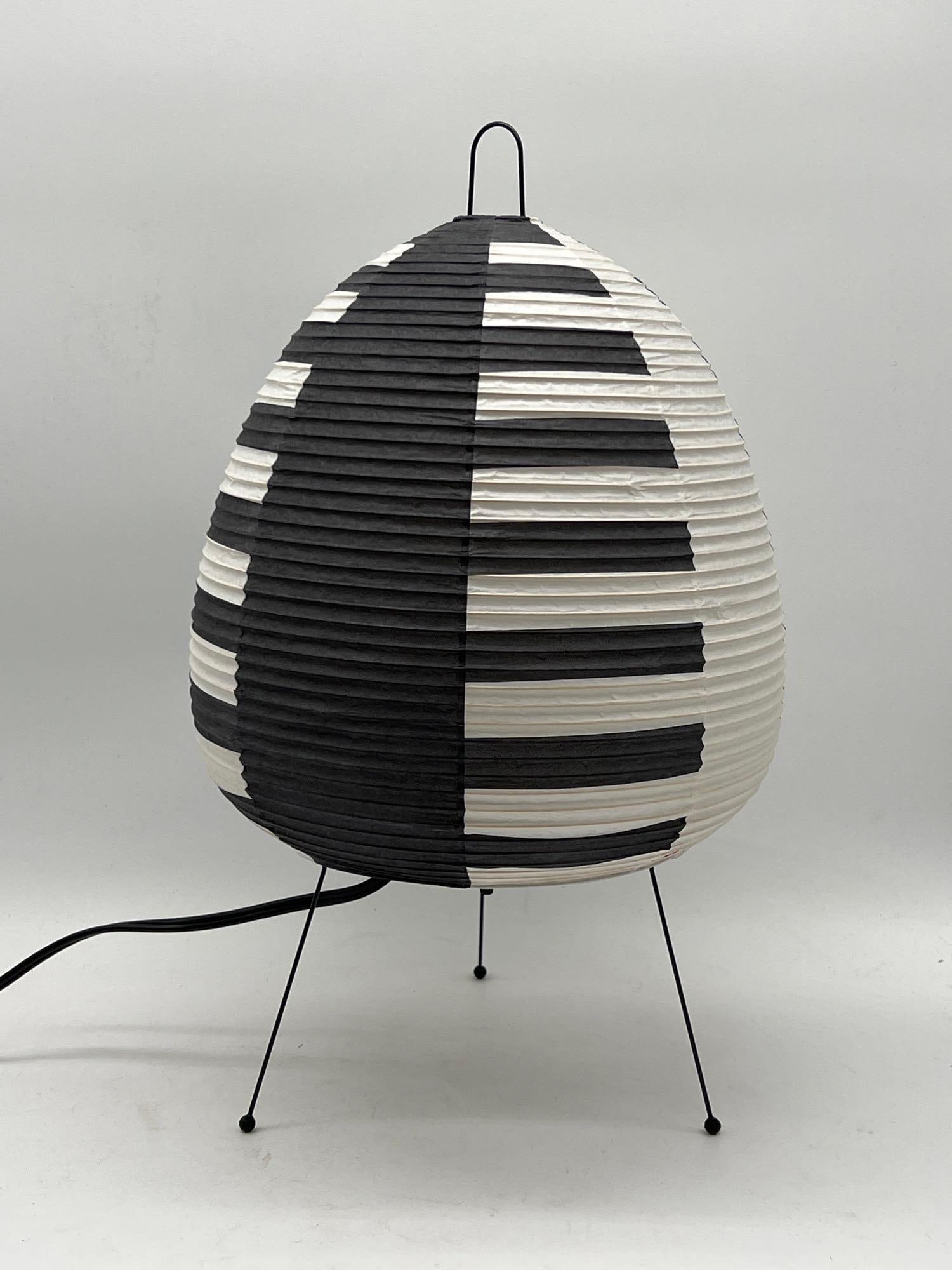 Isamu Noguchi Akari Light Sculpture (1 of 6)