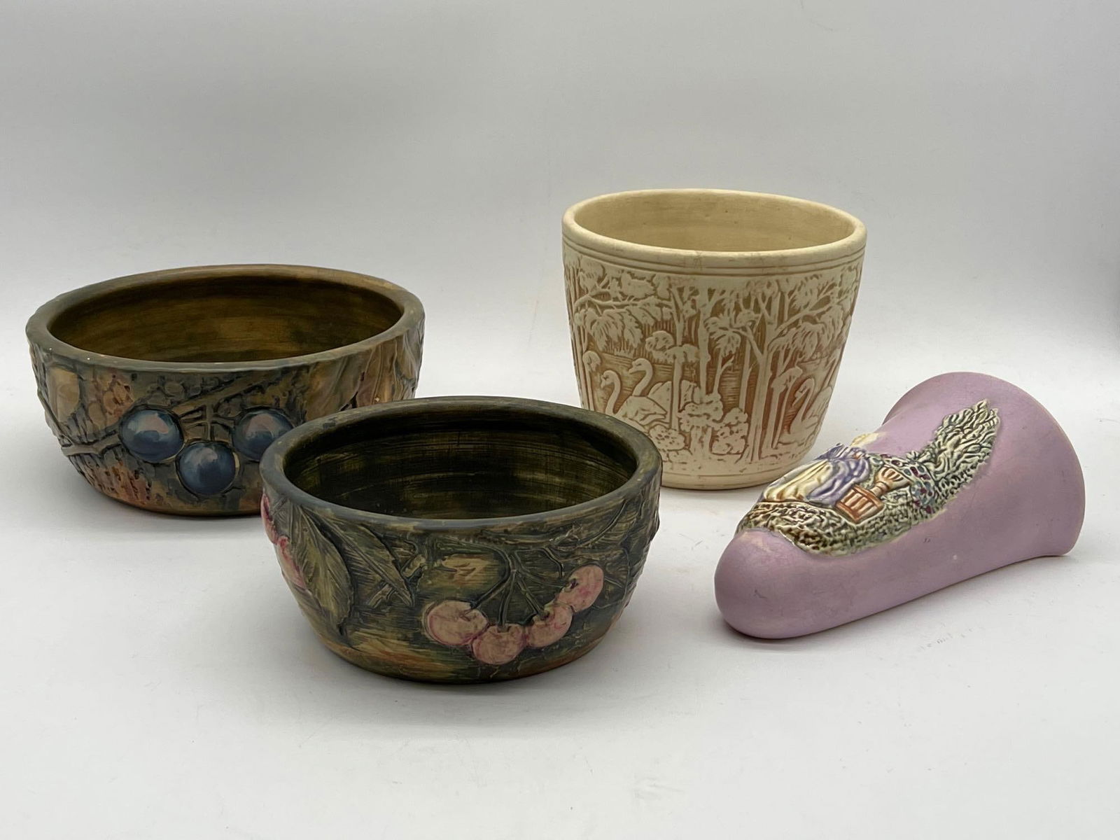Four Pieces of Weller Art Pottery (1 of 8)