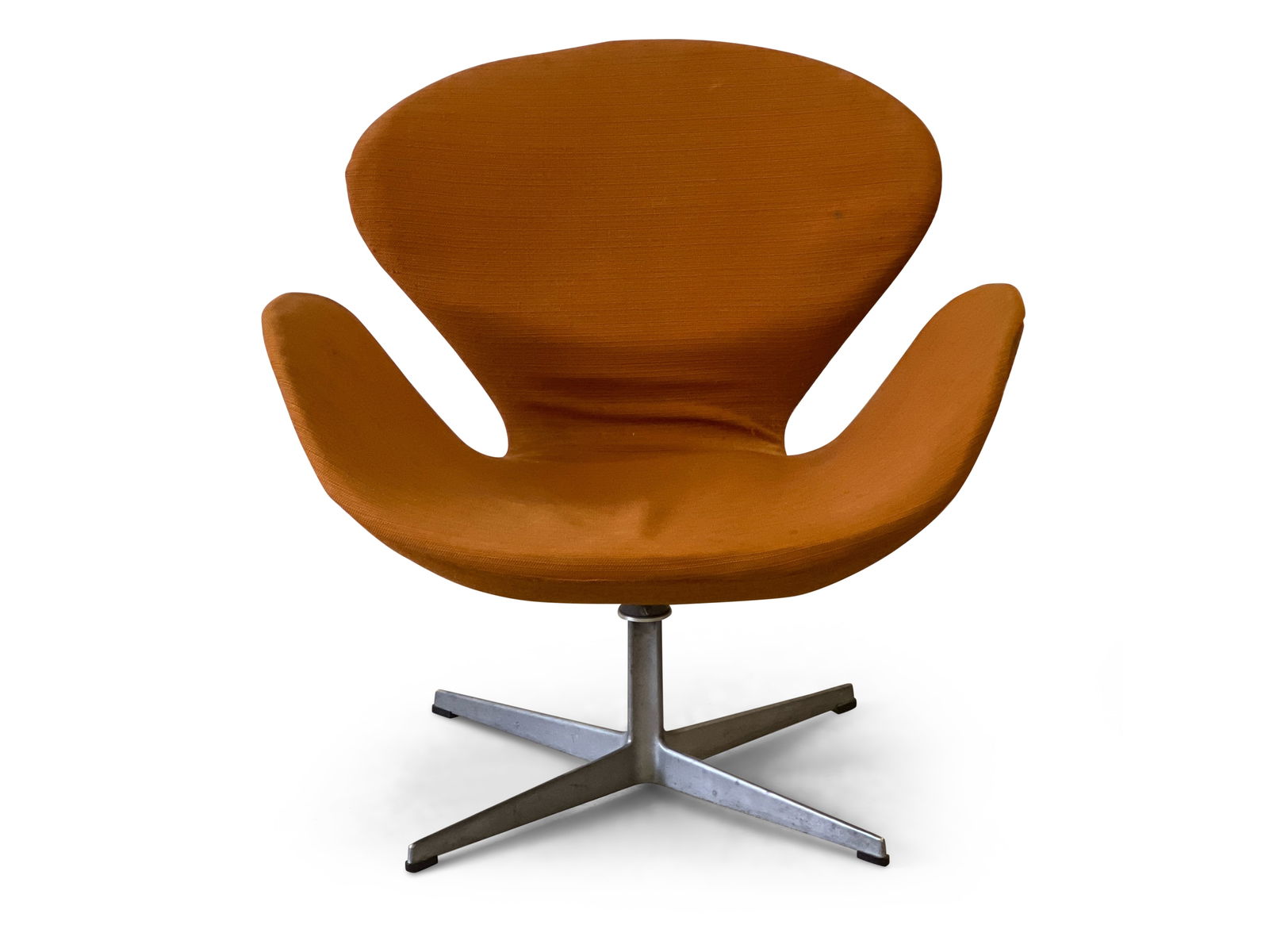 Arne Jacobsen for Fritz Hansen Swan Chair: An Arne Jacobsen for Fritz Hansen Swan chair on a swivel base. Cast mark to underside. 30in tall x 30in wide x 24in deep. | Philadelphia Metro area delivery, NYC curbside delivery, and international t